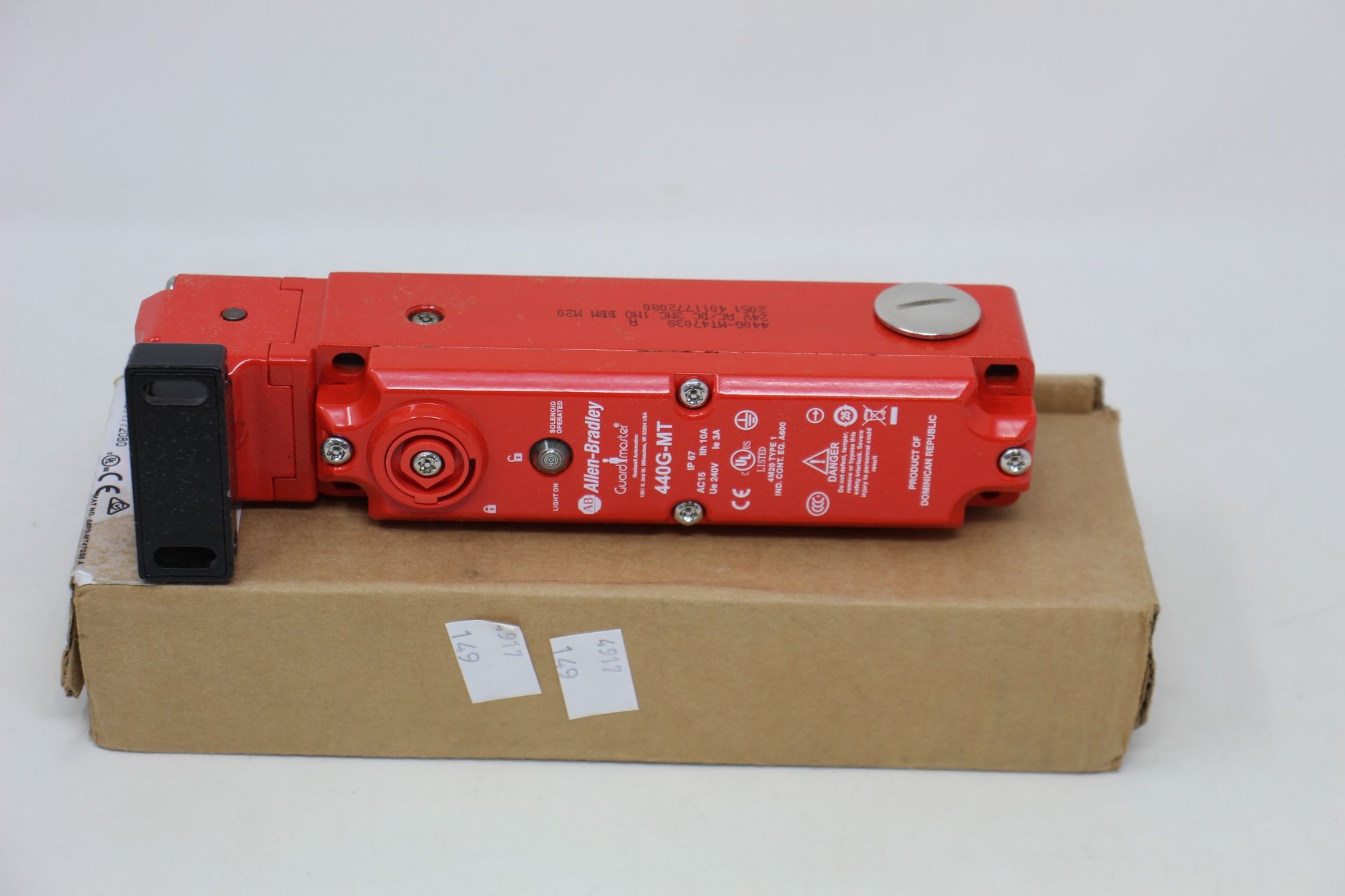 A boxed as new Allen-Bradley Guardmaster - Locking Switch (440G-MT47038).