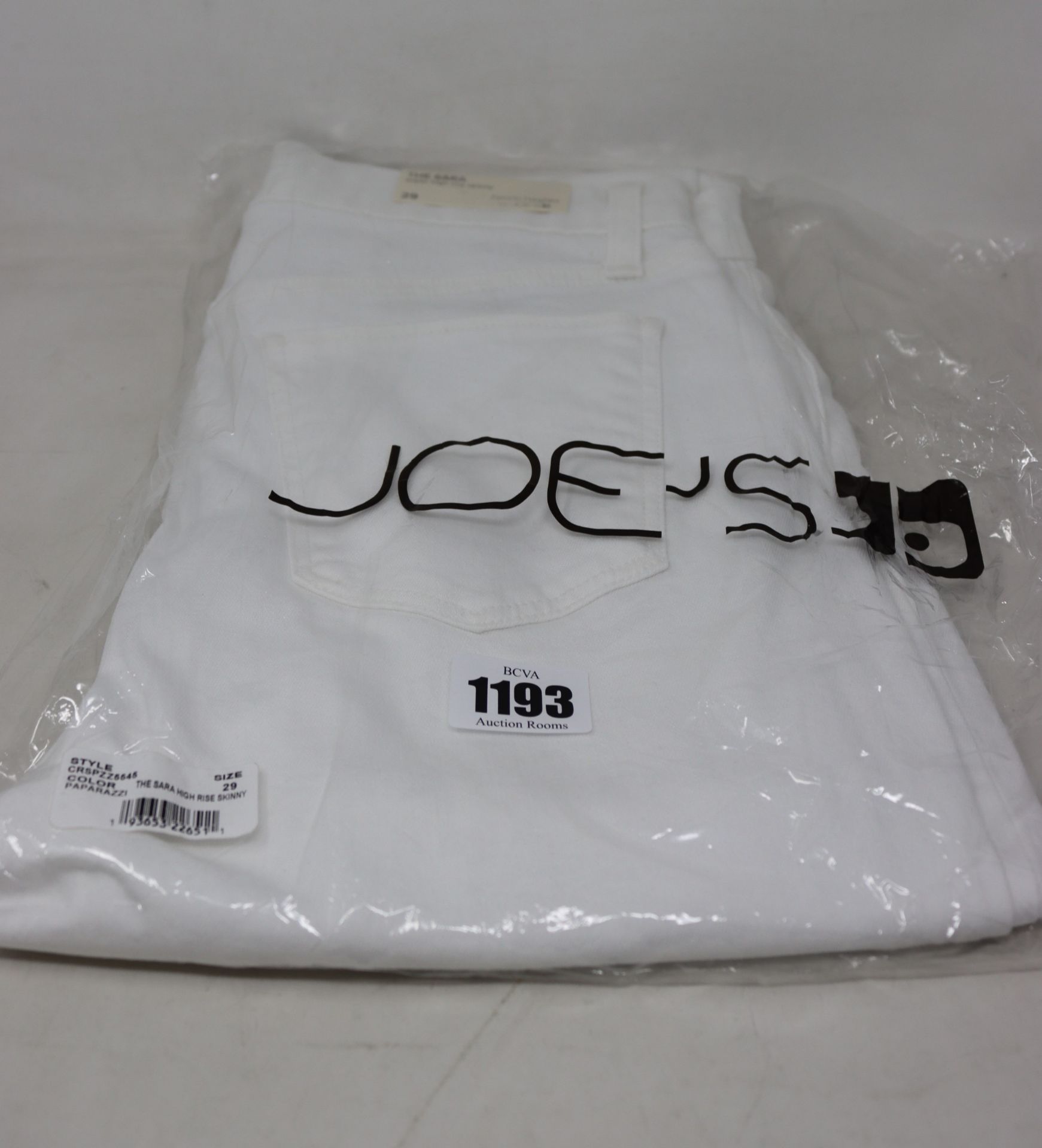 Three pairs of as new Joe's Jeans The Sara jeans in white (Sizes 25, 27, 29 - RRP £118 each).