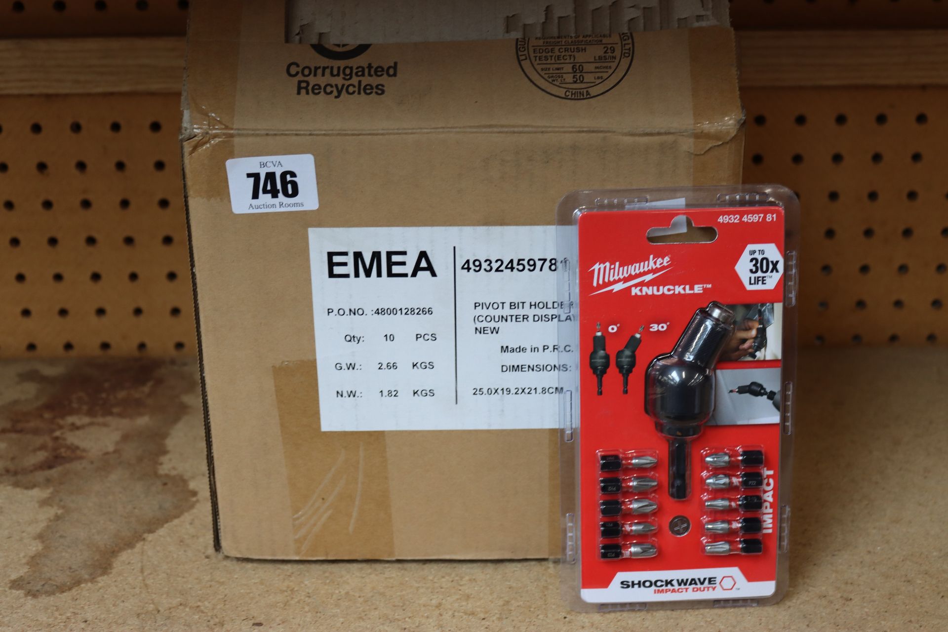 Ten boxed as new Milwaukee 11 Piece Shockwave Impact Duty Knuckle Offset Attachments (4932459781).