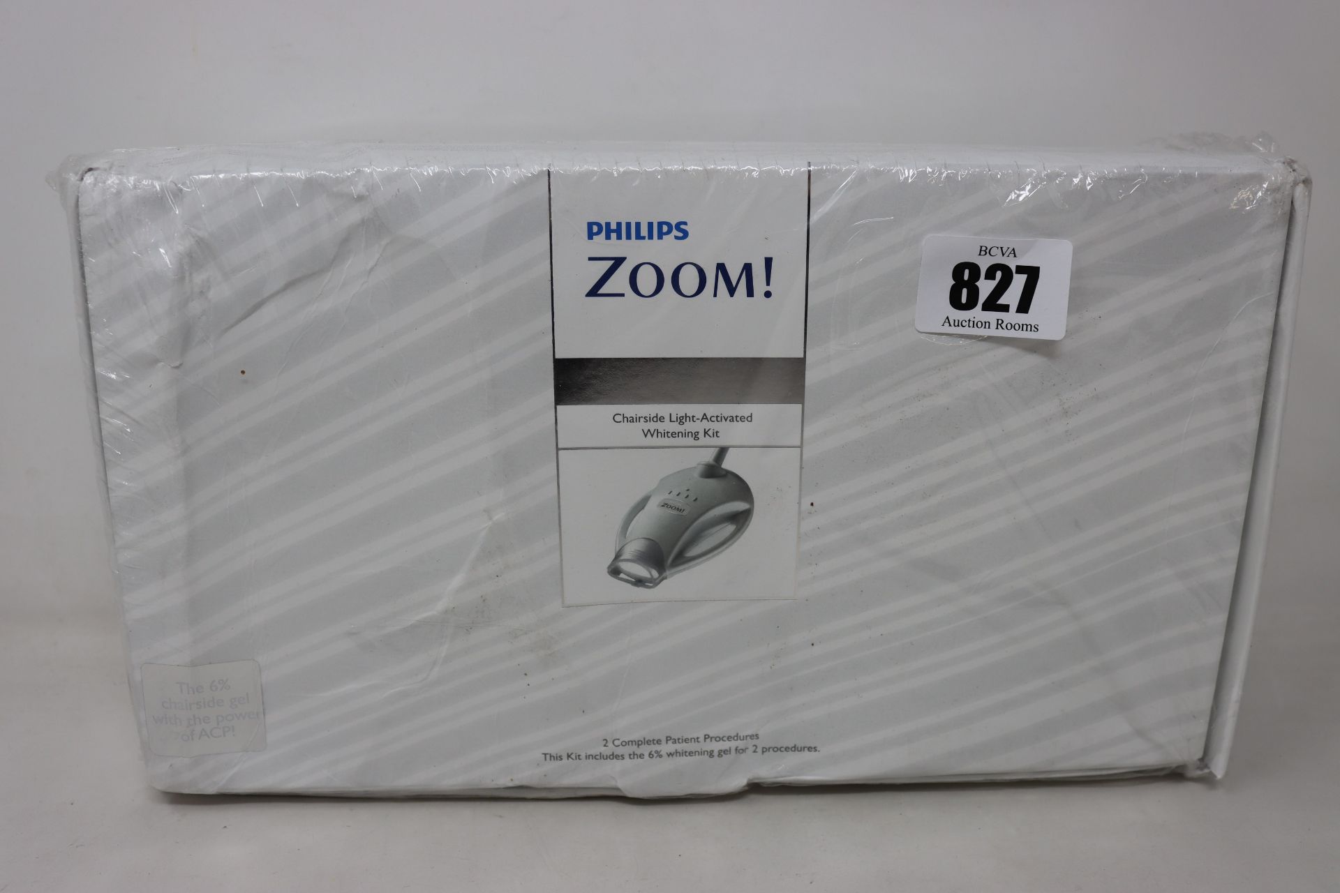 A Phillips Zoom chairside light activated whitening kit 2 complete patient procedures the kit