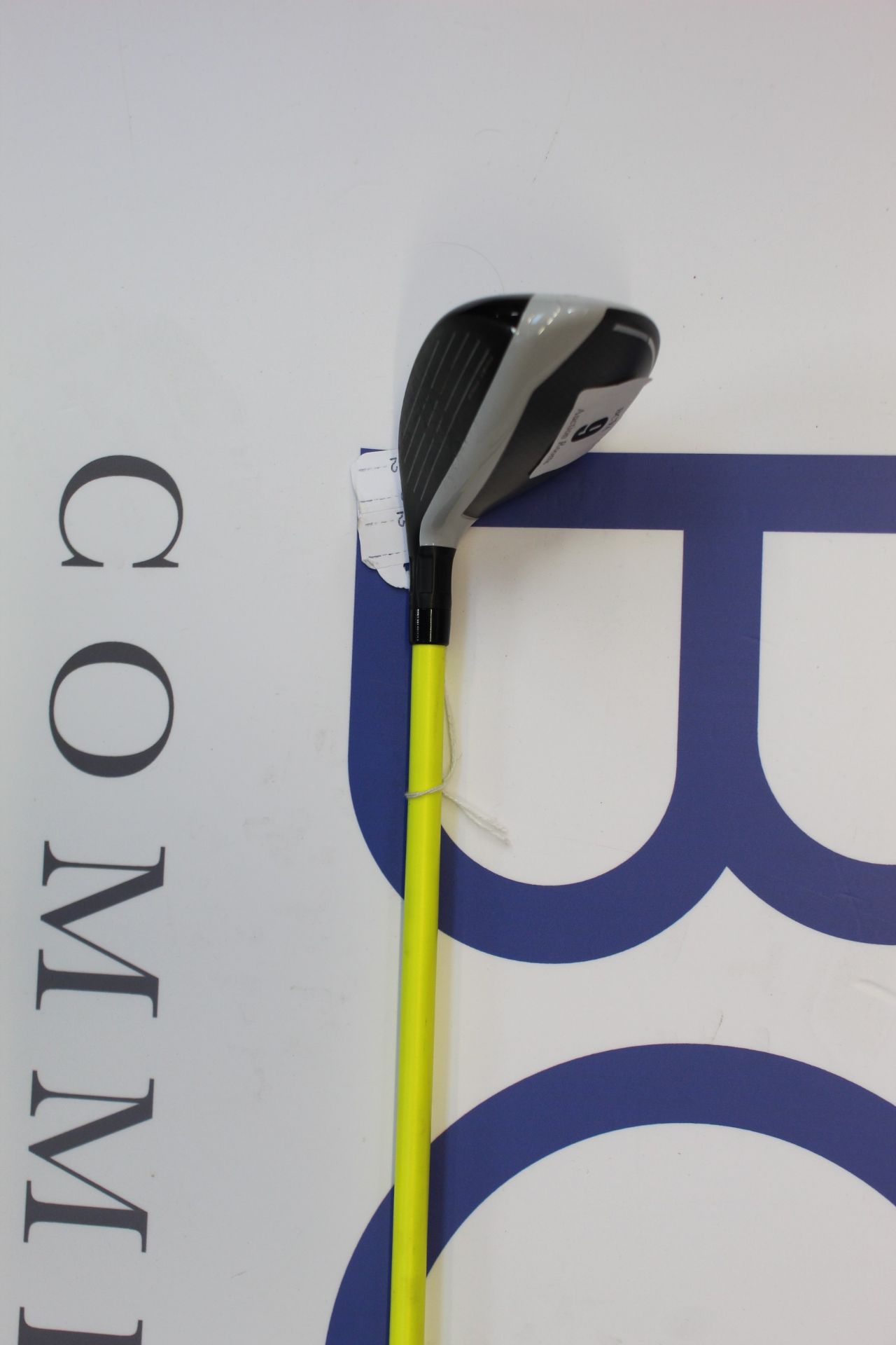 A pre-owned TaylorMade Sim Max wood V steel (Right-handed).