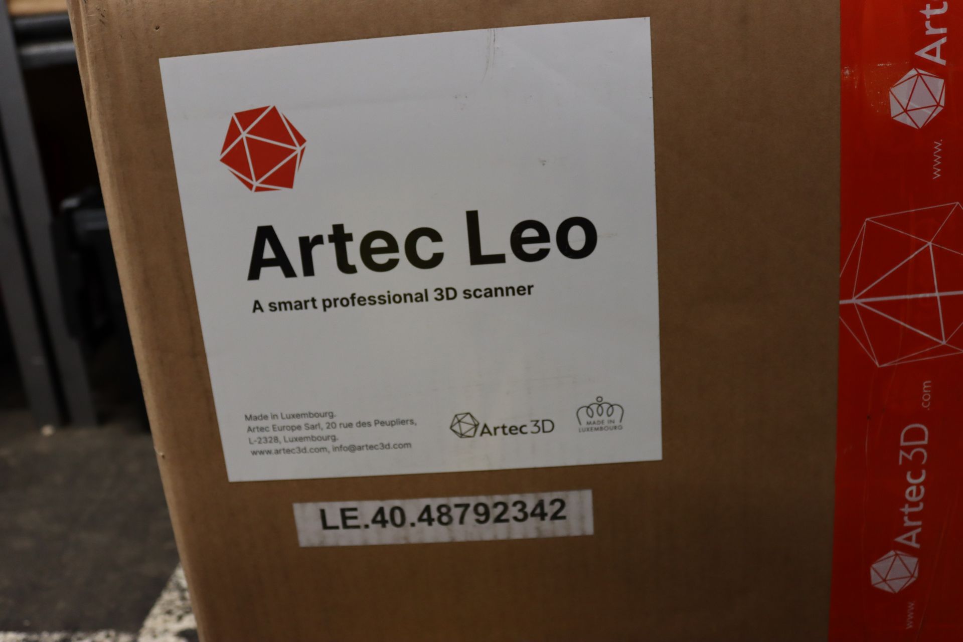 A boxed as new Artec Leo Wireless Handheld 3D Scanner in custom flight case (Box opened to - Image 5 of 15