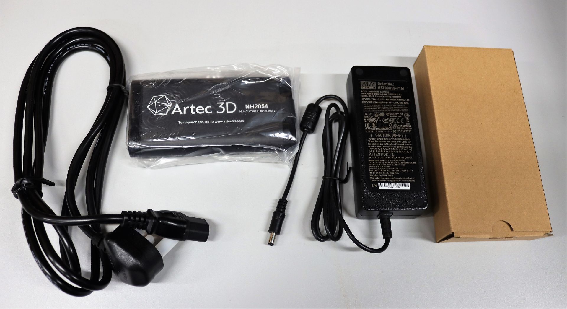 A boxed as new Artec Leo Wireless Handheld 3D Scanner in custom flight case (Box opened to - Image 10 of 15