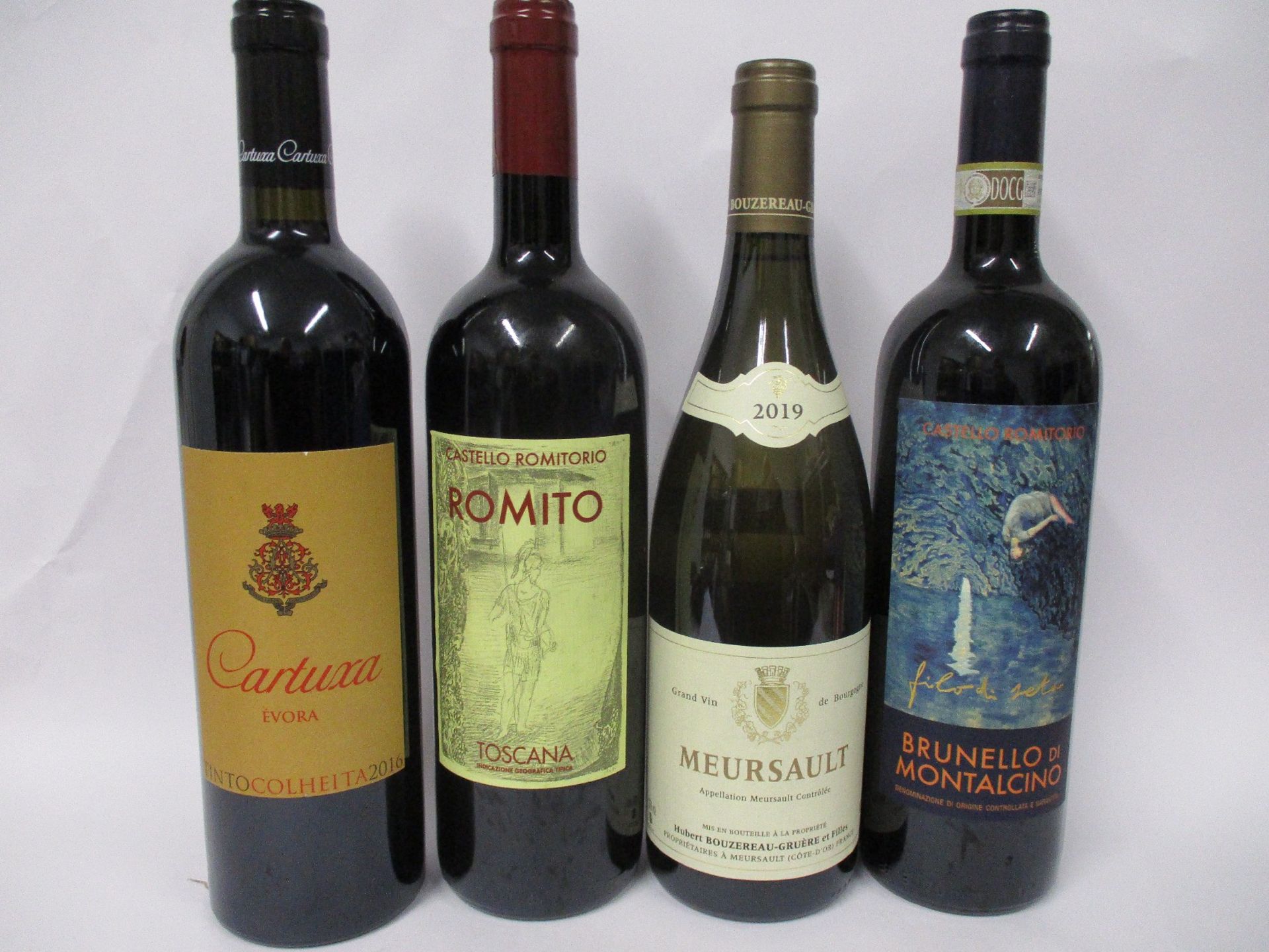 A bottle of Castello Romitorio filo di seta brundello di montalcino 2015 (750ml), a Cartuxa Evora