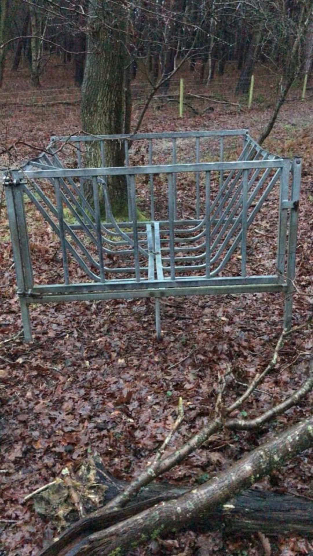 Sheep Round Bale Cradle Feeder - Image 10 of 15