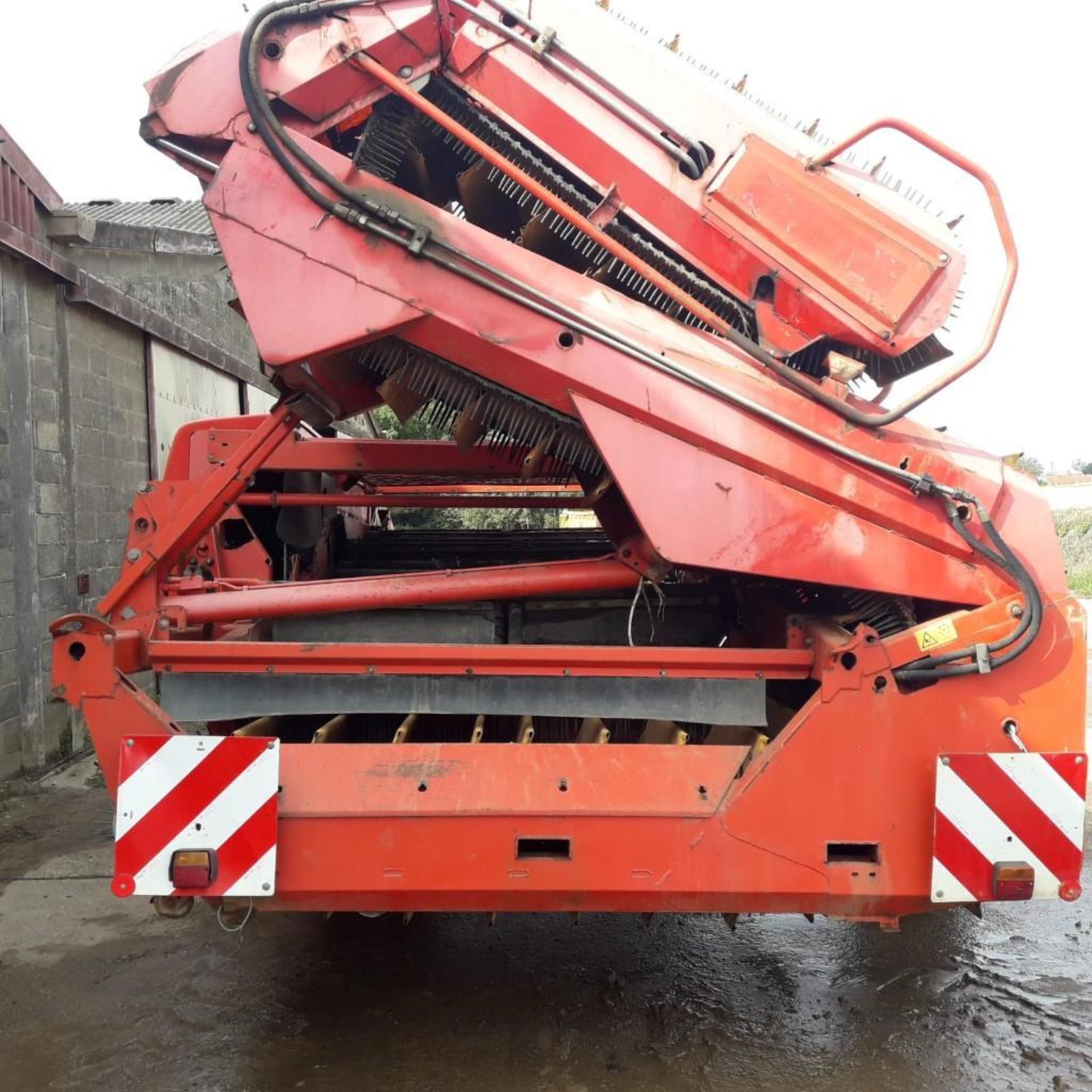 Grimme GZ1700 DLS Trailed Potato Harvester 2001 - Image 2 of 3