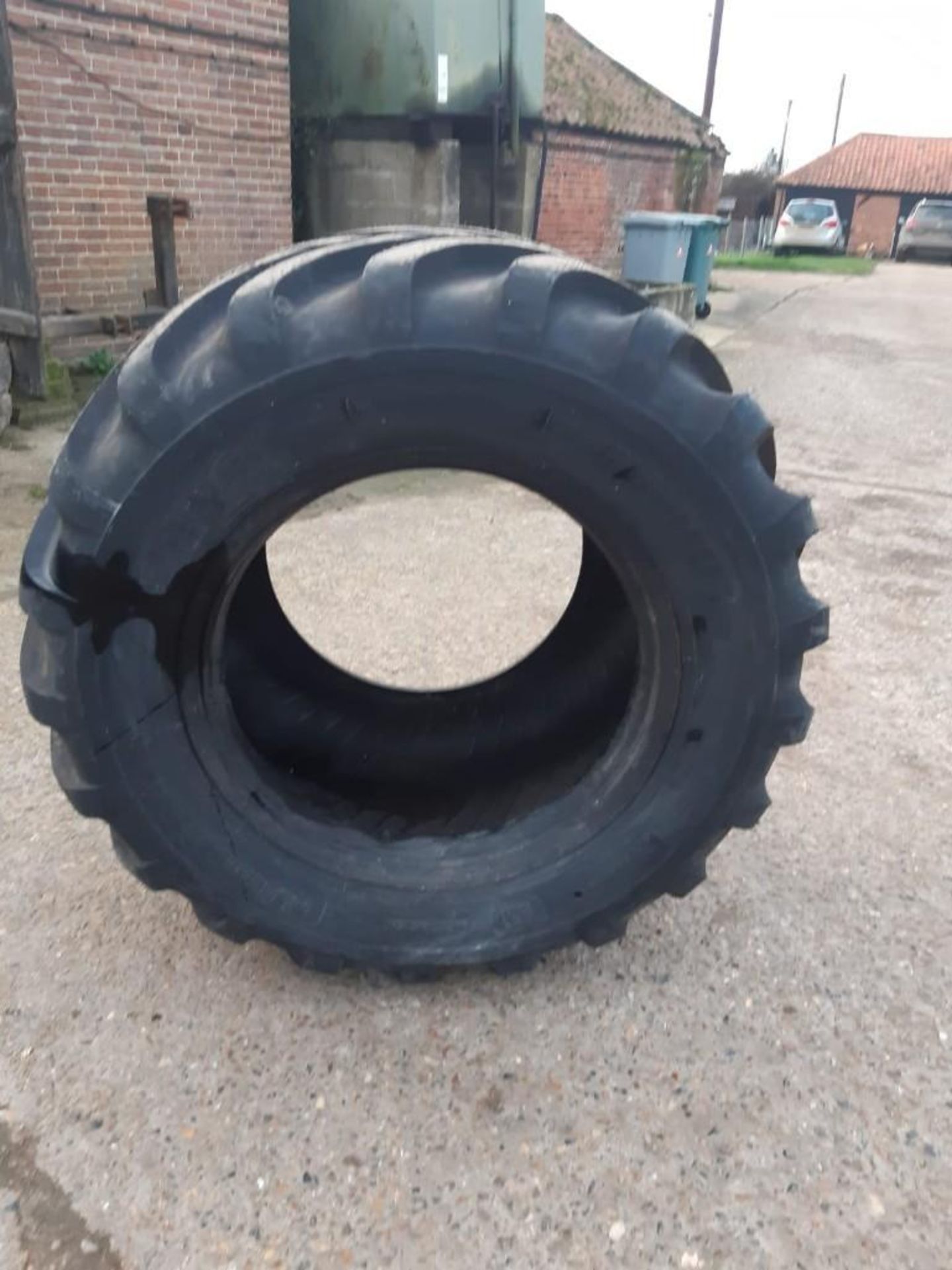 Alliance 700/50-26.50 Tyre (single) - Image 2 of 3