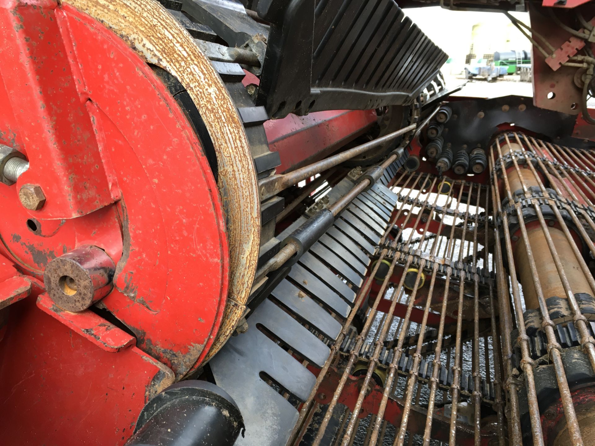 2010 Grimme Tectron 415 4 row self-propelled potato harvester - Image 13 of 13