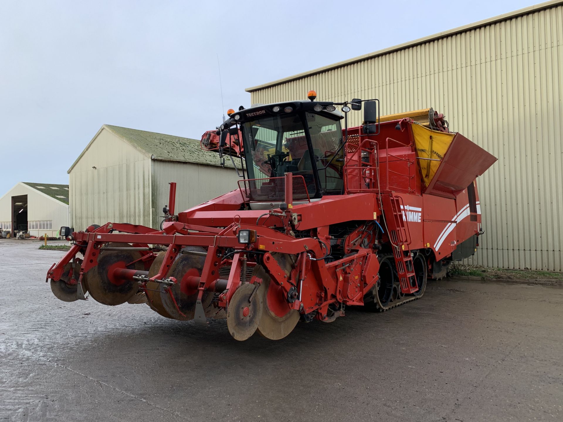 2010 Grimme Tectron 415 4 row self-propelled potato harvester