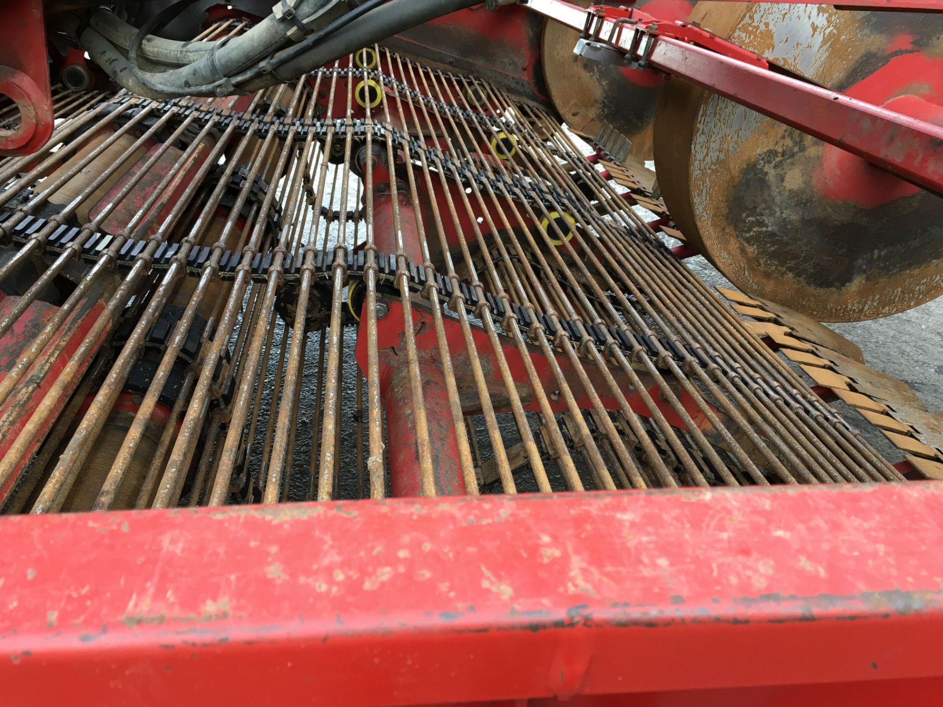 2010 Grimme Tectron 415 4 row self-propelled potato harvester - Image 10 of 13