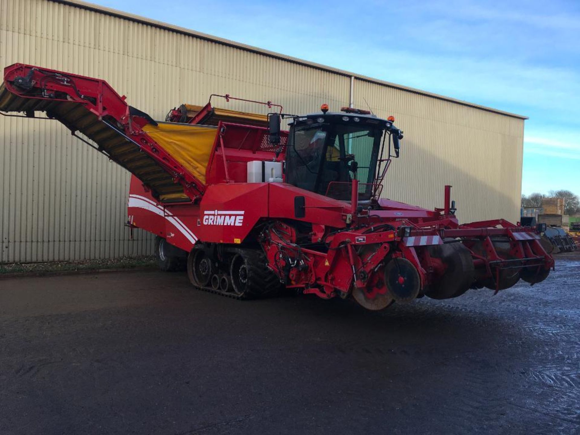 2013 Grimme Tectron 415 4 row self-propelled potato harvester - Image 5 of 12