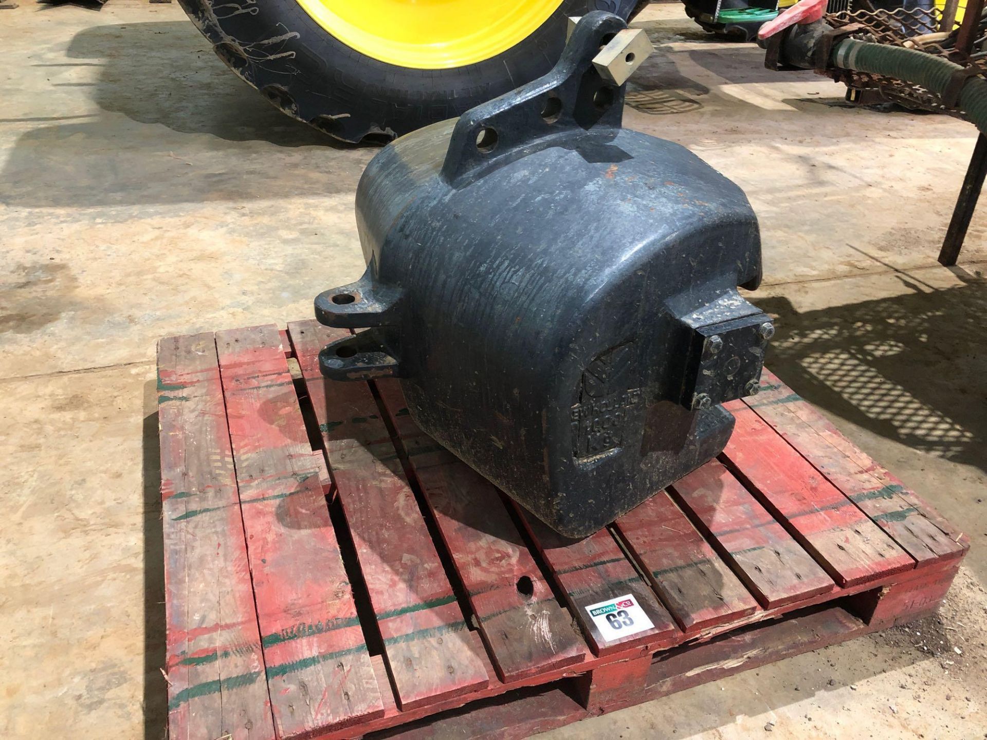 New Holland 1000kg weight block