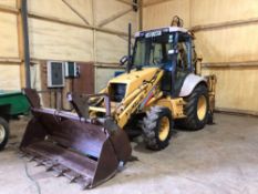 1999 New Holland NH95 back hoe loader on 18.4-26 rear and 12.5/80-18 front wheels and tyres with 3 i