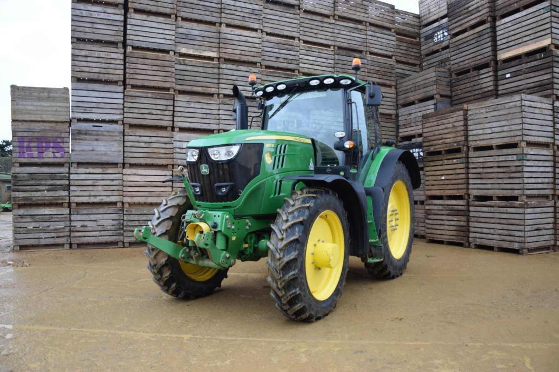 2017 John Deere 6195R 4wd Autopowr 50Kph tractor with front TLS suspension, cab suspension, air brak - Image 5 of 32