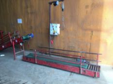 3m approx. Flat belt conveyor. 3ph