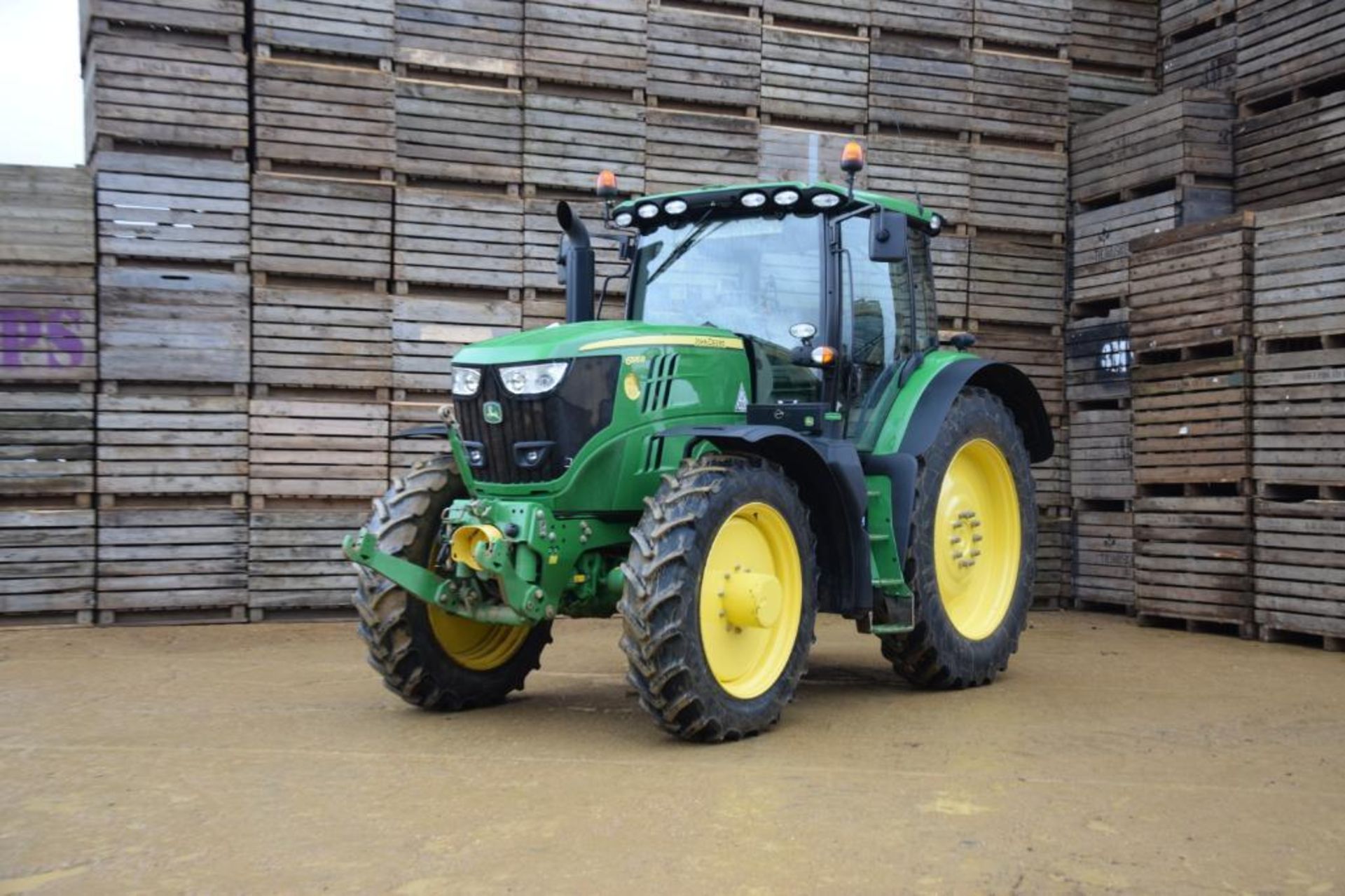 2017 John Deere 6195R 4wd Autopowr 50Kph tractor with front TLS suspension, cab suspension, air brak - Image 2 of 32