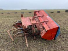 Front mounted fertiliser hopper