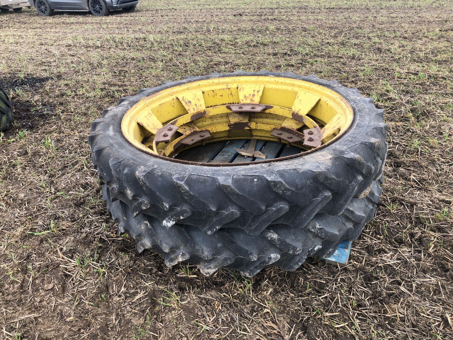Pair 9.5R44 row crop wheels and tyres