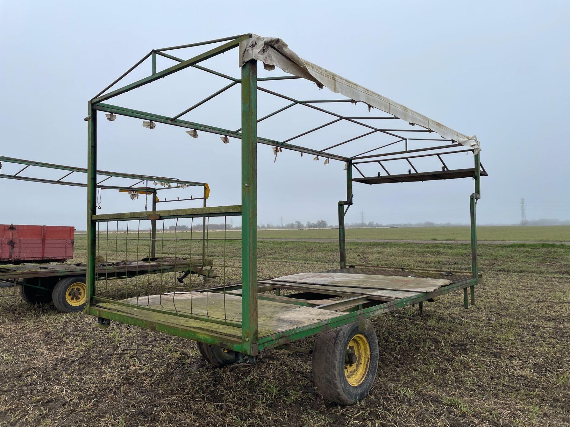 Single axle trailer and frame - Image 2 of 4