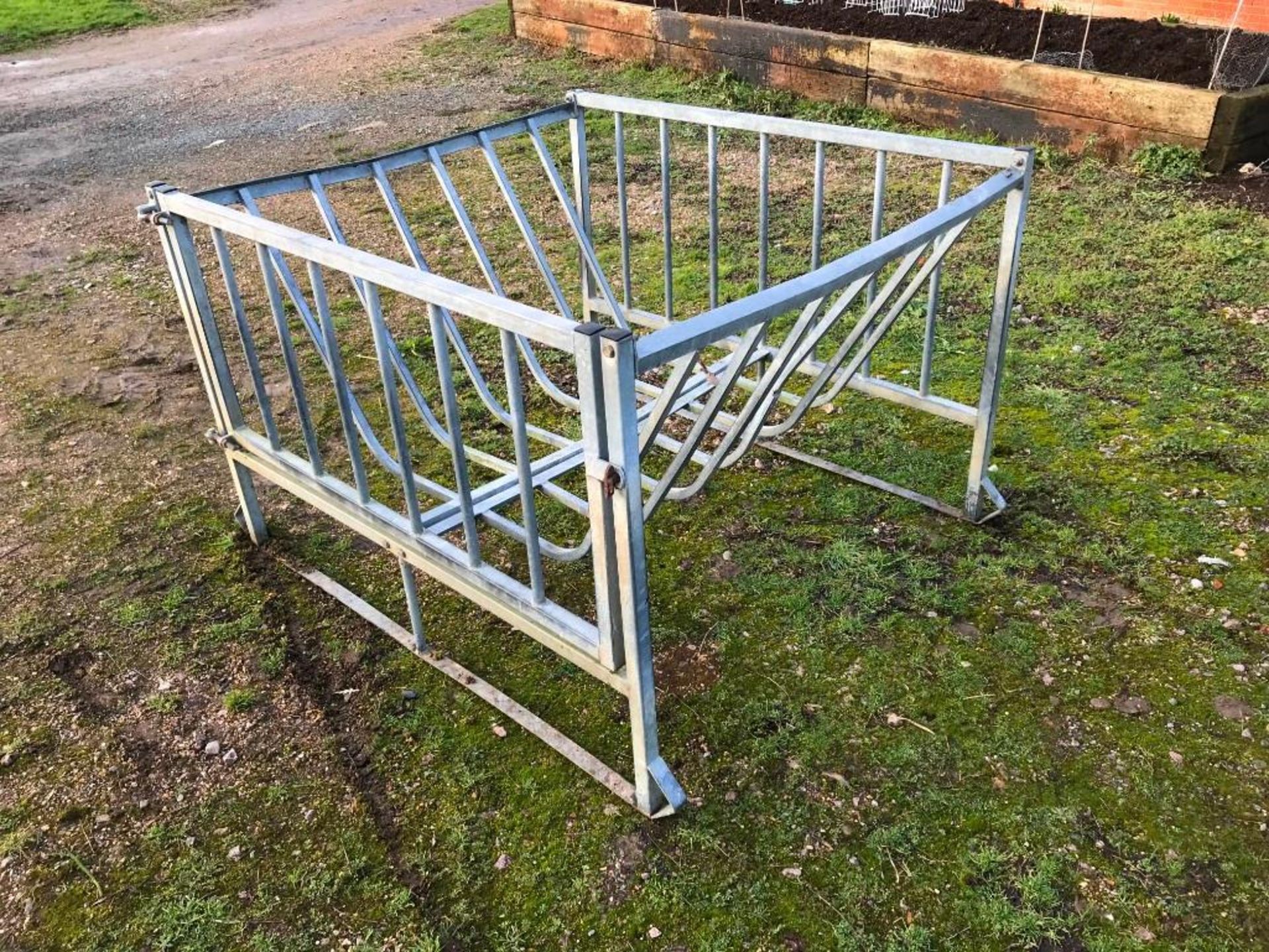 Sheep Round Bale Cradle Feeder - Image 3 of 5