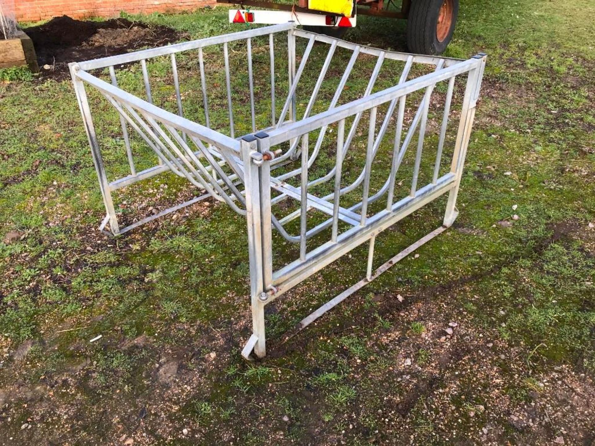 Sheep Round Bale Cradle Feeder - Image 4 of 5