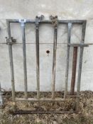 Galvanised gate with locking yoke 103cm x 143cm