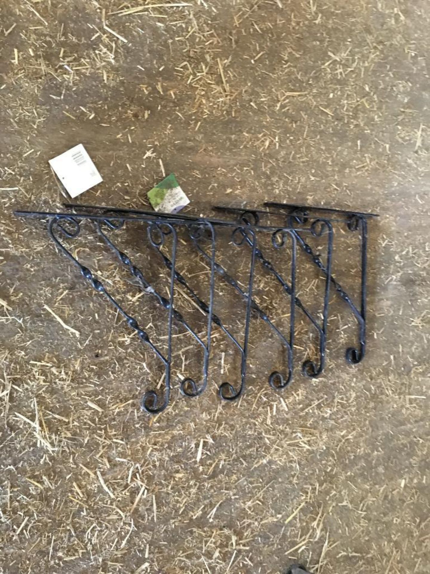 Quantity gate hinges and assorted spares - Image 2 of 3