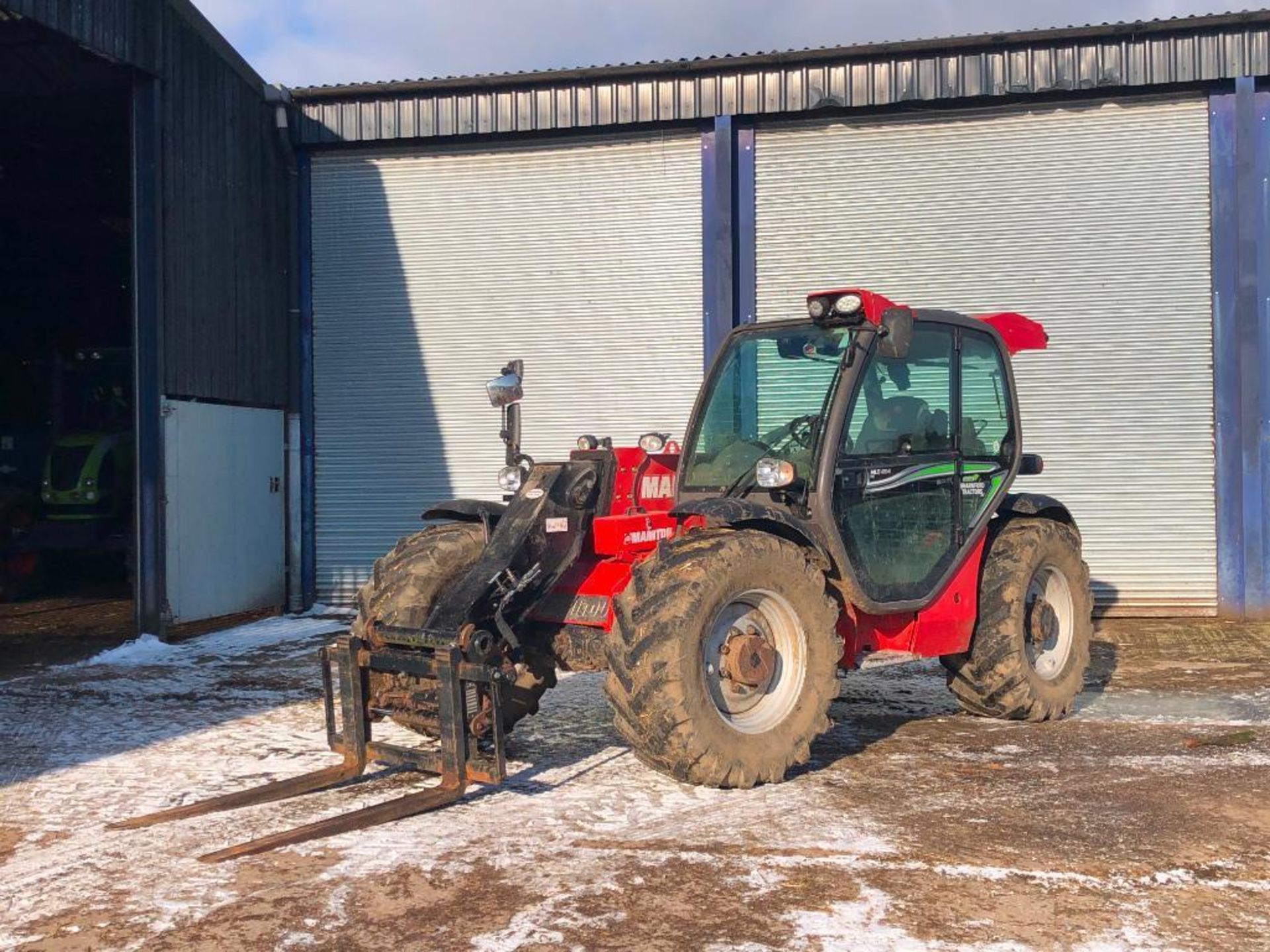 2017 Manitou MLT634 PS 120 materials handler with pallet tines on 460/70R24 wheels and tyres. Air-co - Image 15 of 25