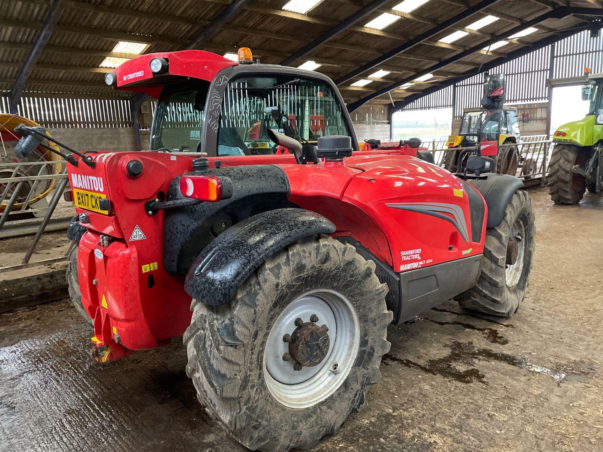 2017 Manitou MLT634 PS 120 materials handler with pallet tines on 460/70R24 wheels and tyres. Air-co - Image 23 of 25