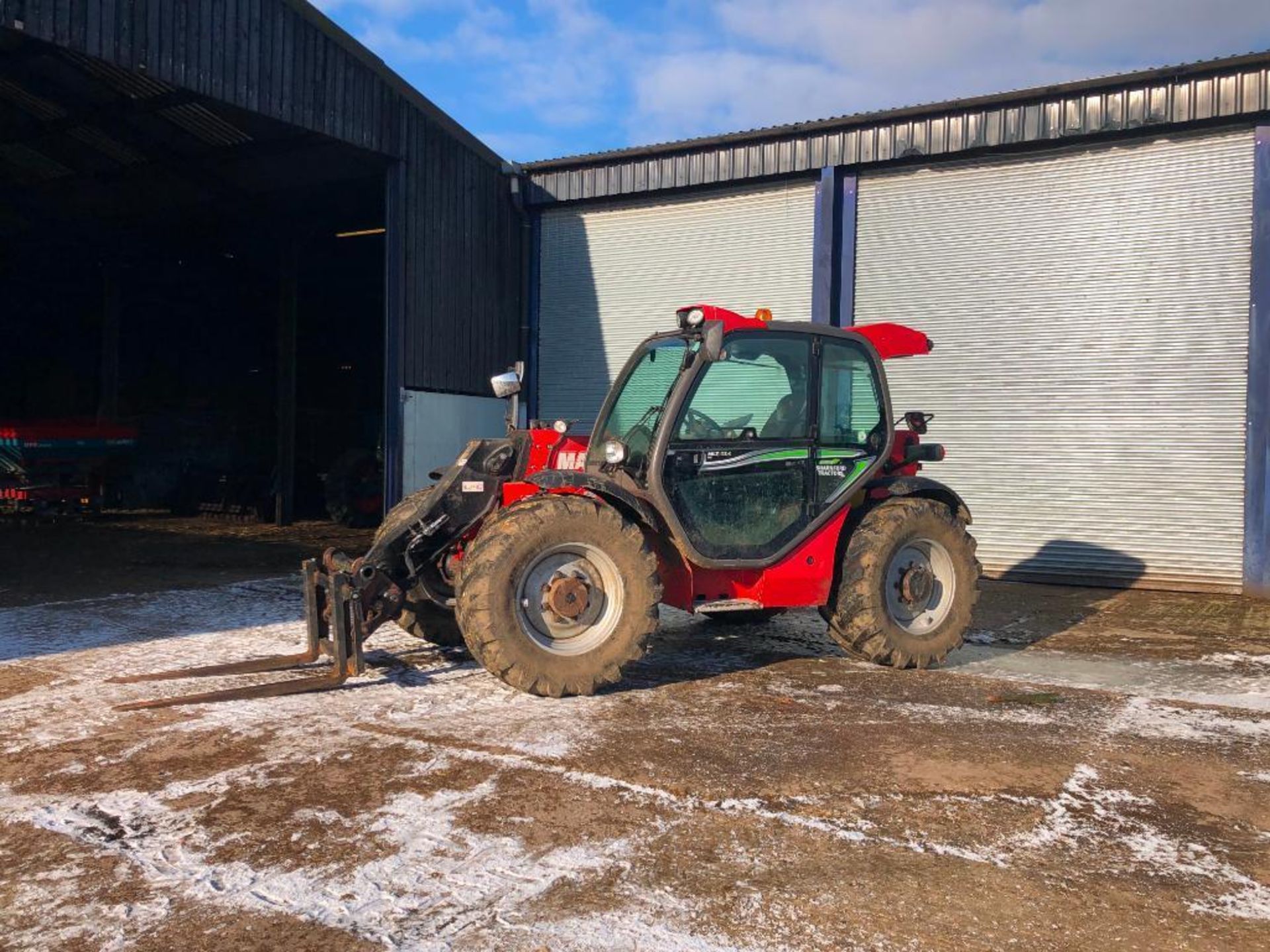 2017 Manitou MLT634 PS 120 materials handler with pallet tines on 460/70R24 wheels and tyres. Air-co - Image 6 of 25