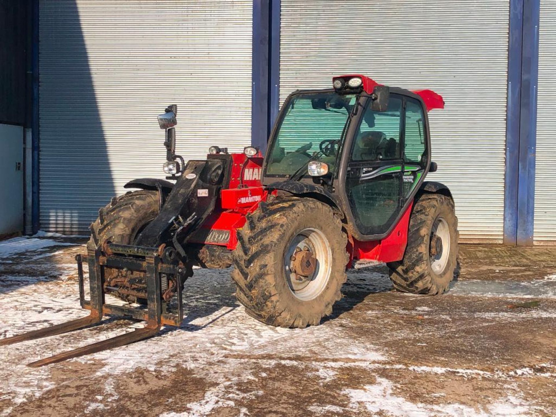 2017 Manitou MLT634 PS 120 materials handler with pallet tines on 460/70R24 wheels and tyres. Air-co - Image 3 of 25