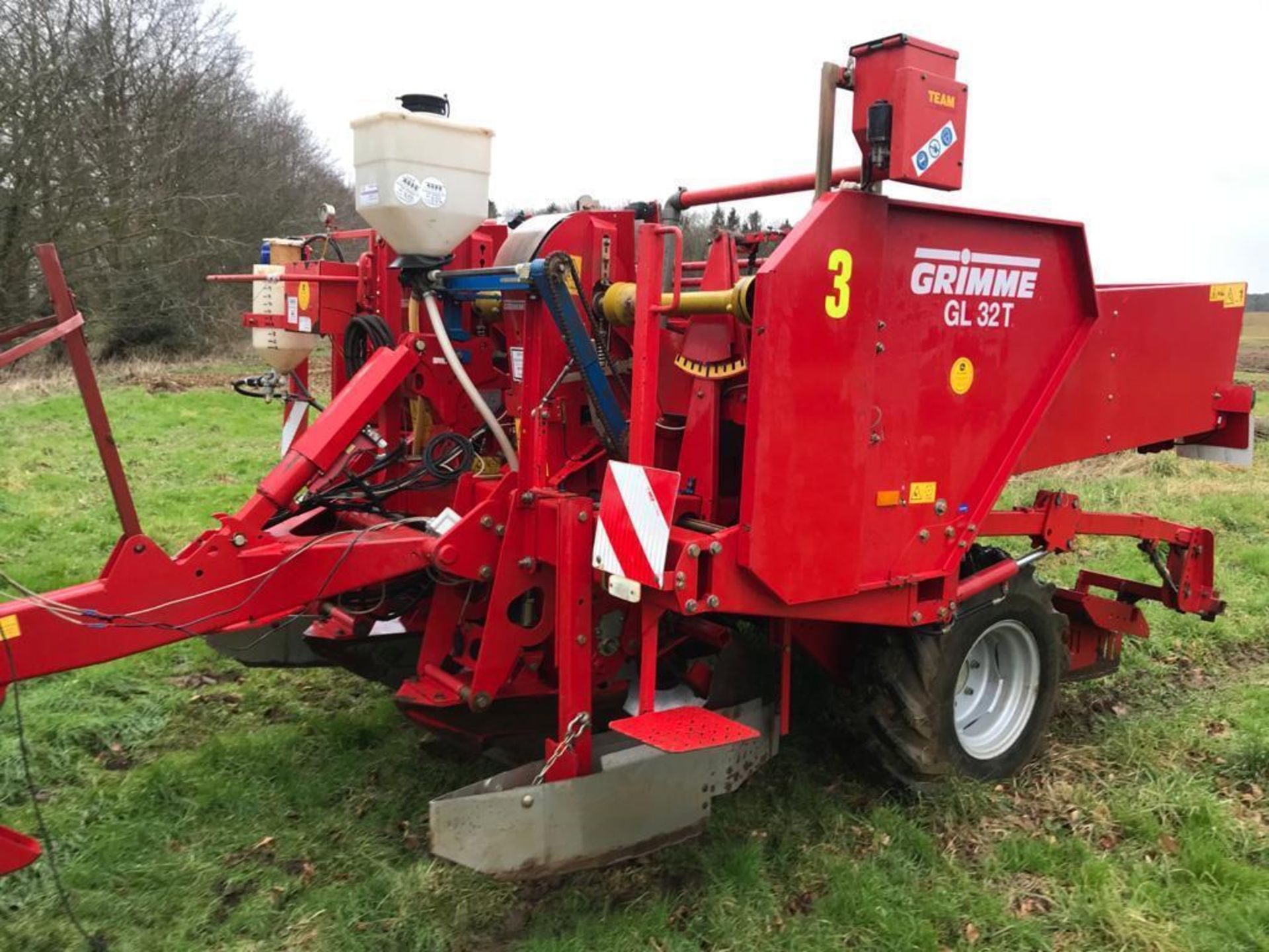 Grimme GL32T Potato Planter