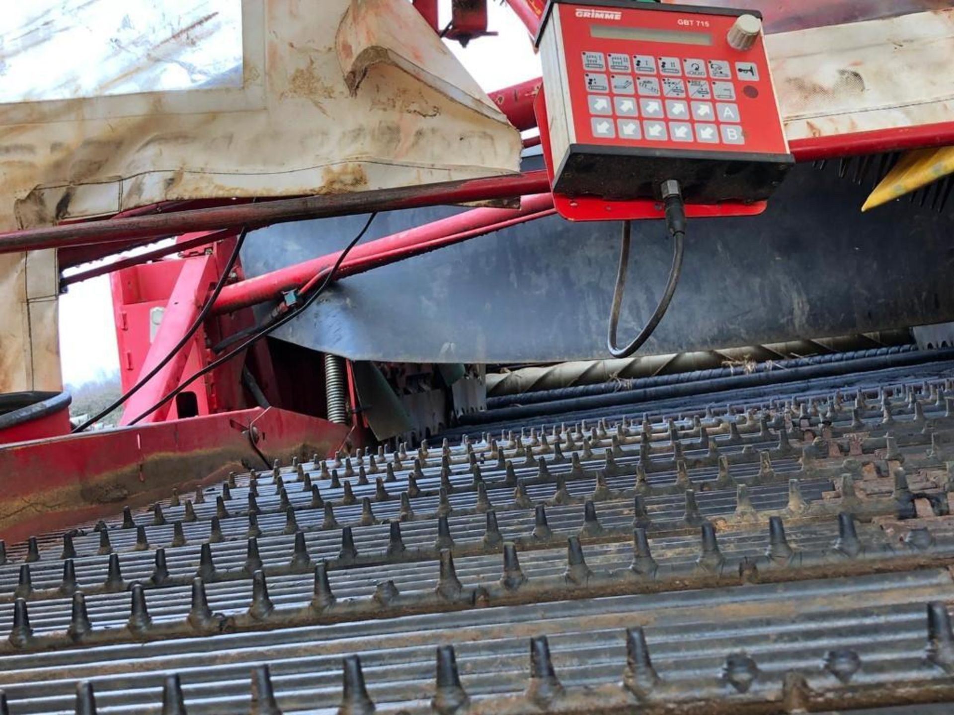 Grimme GT Potato Harvester - Image 7 of 8