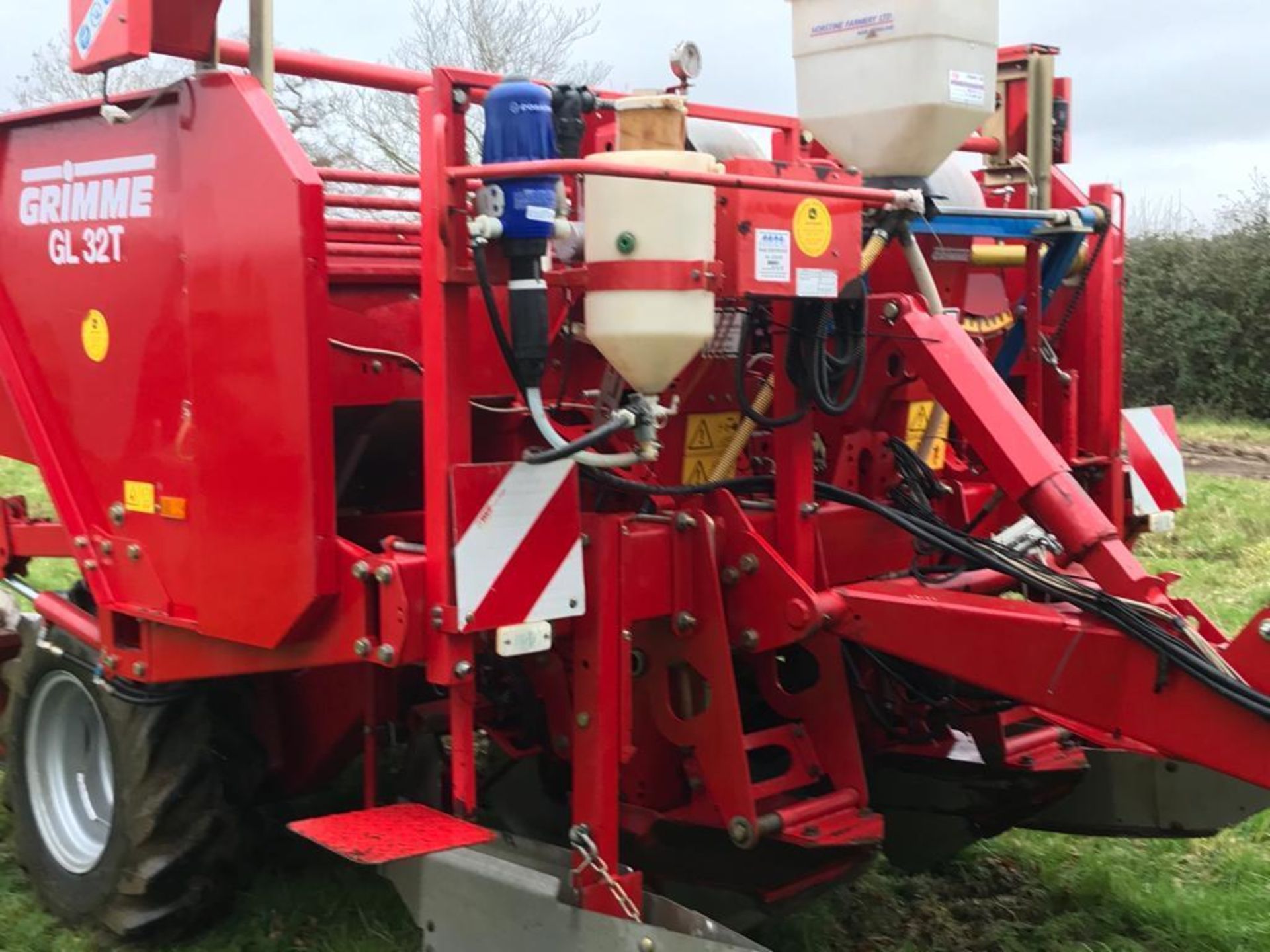 Grimme GL32T Potato Planter - Image 2 of 15