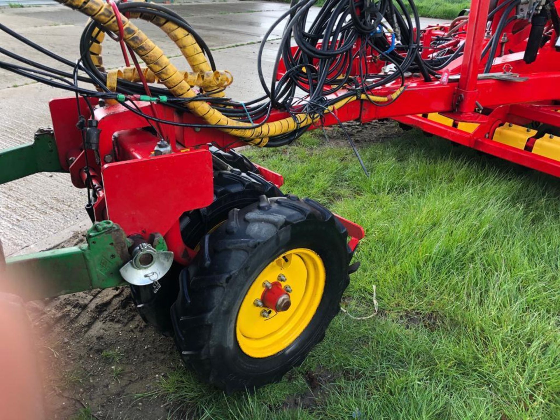 Vaderstad Rapid 400S - Image 10 of 15