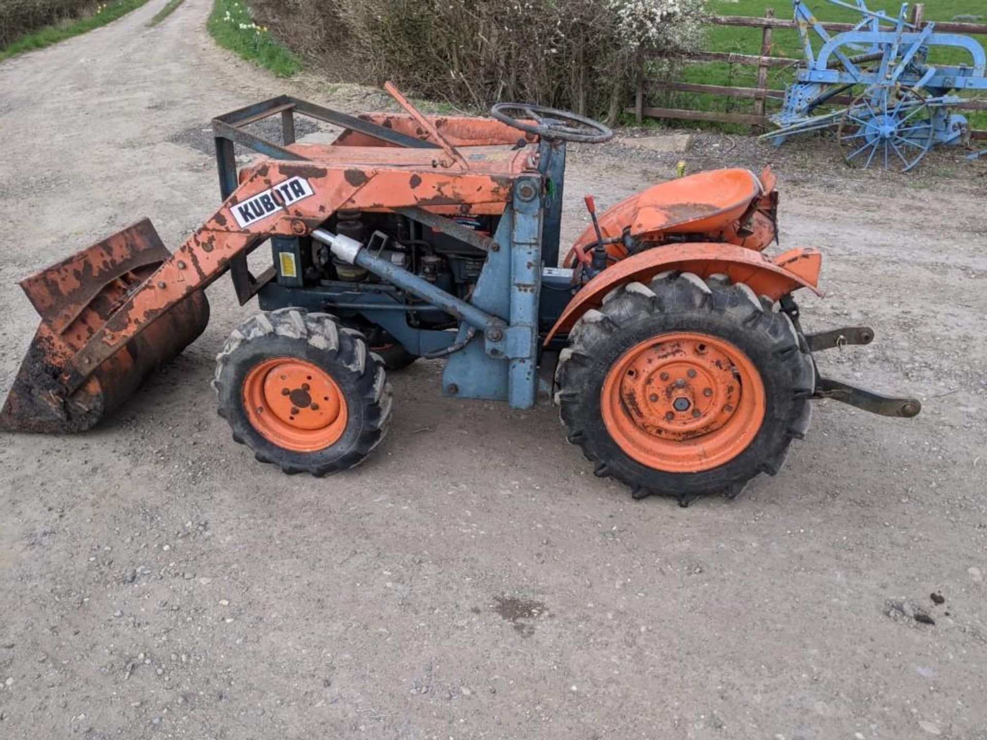 Kubota B6000 4WD Compact Tractor