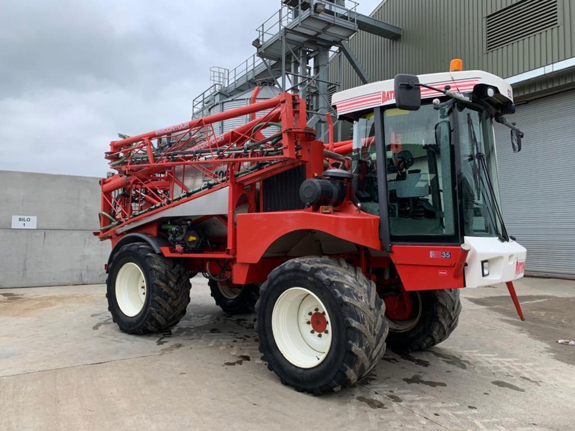 2012 Bateman RB35 self-propelled sprayer