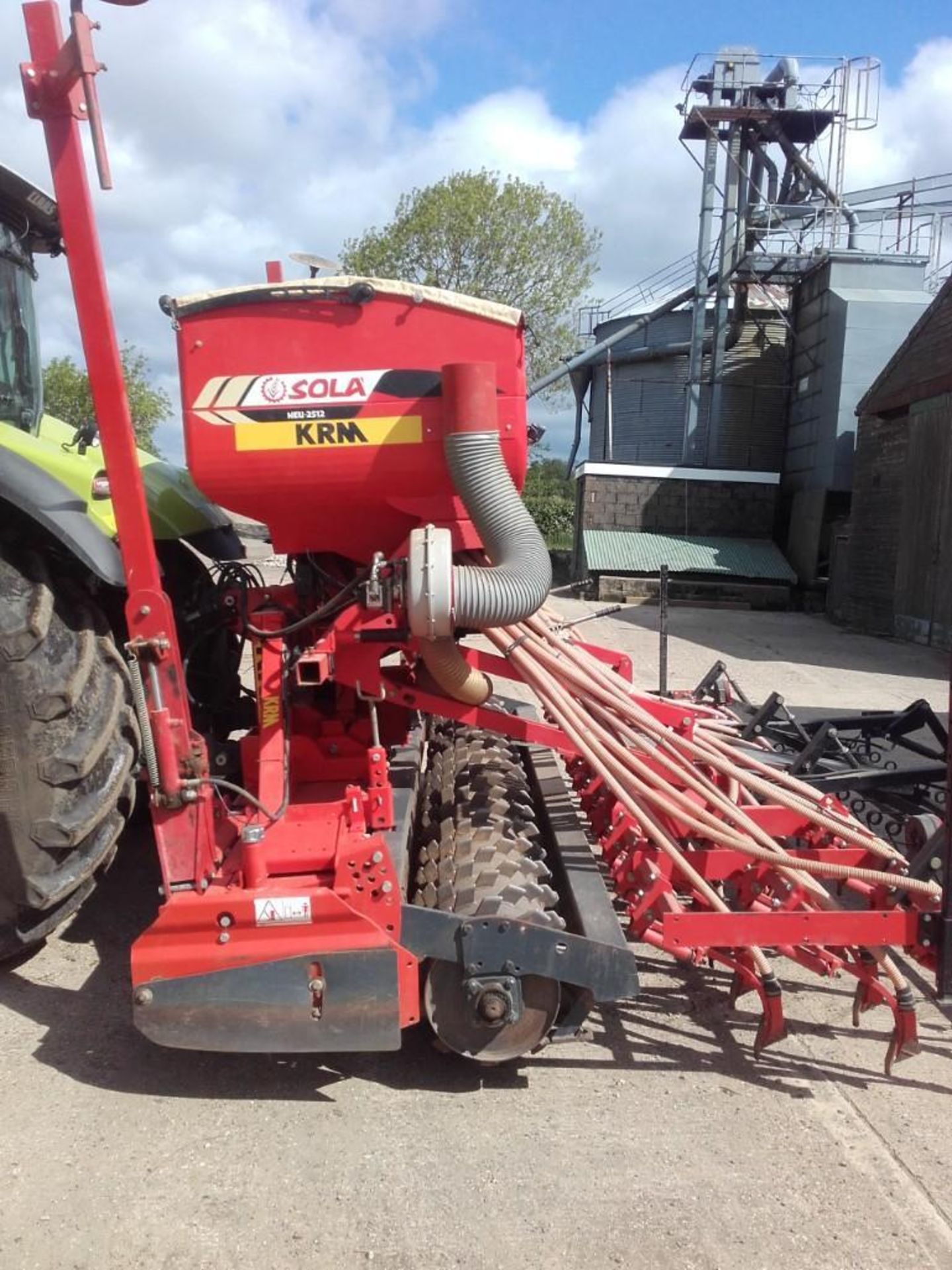 KRM NEU 2512 Soladrill Combination with 4m Falc Magnum Power Harrow - Image 2 of 4