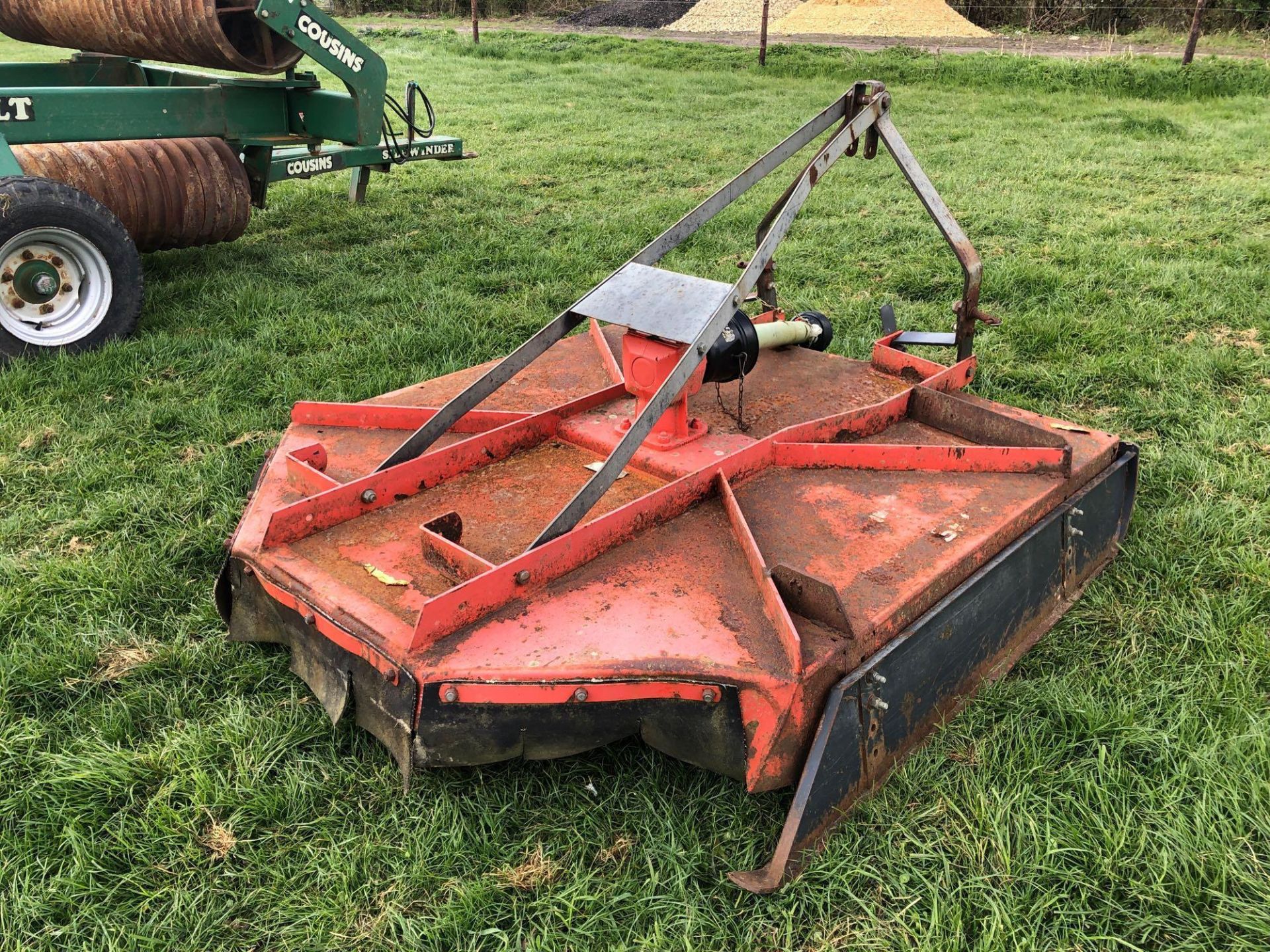 2002 Kuhn 5ft linkage mounted pasture topper. Serial No: 024056. ​​​​​​​N.B. Instruction manual in o - Image 7 of 8