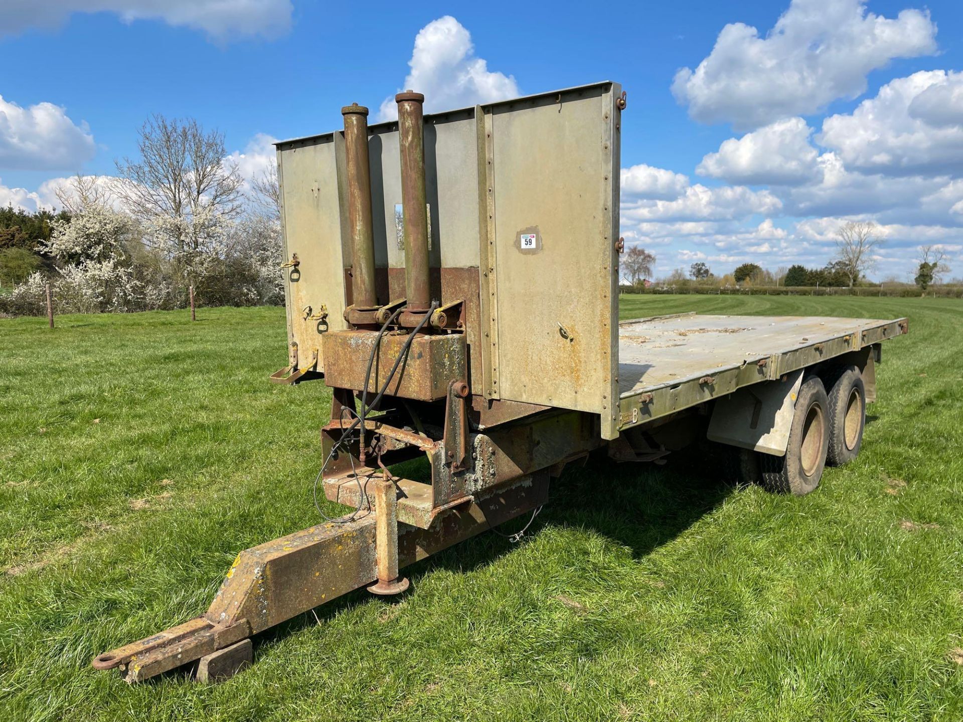 Flat bed 21ft hydraulic tipping trailer twin axle