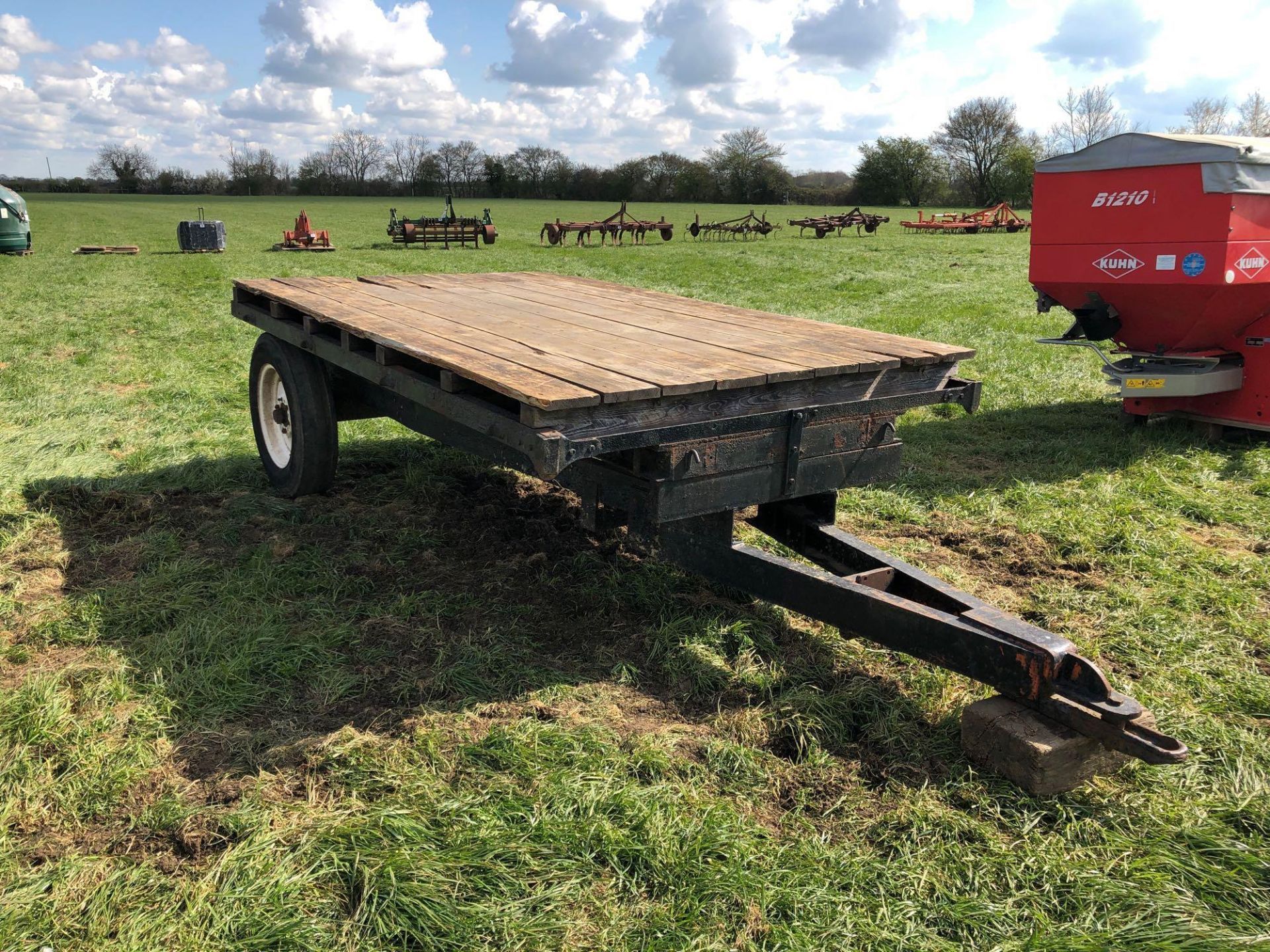 Flat bed 10ft single axle trailer with wooden floor - Image 2 of 4