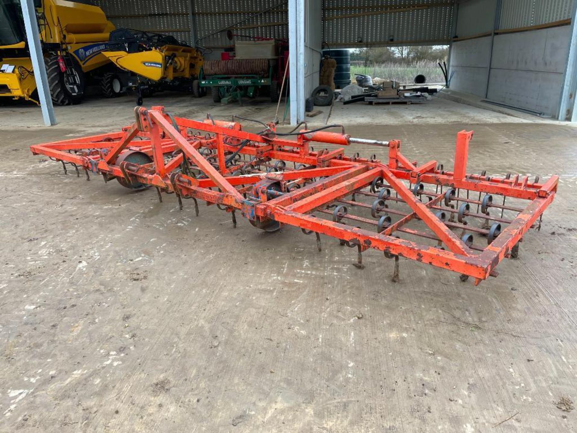 Springtine cultivator 6m hydraulic folding with following tines - Image 2 of 10