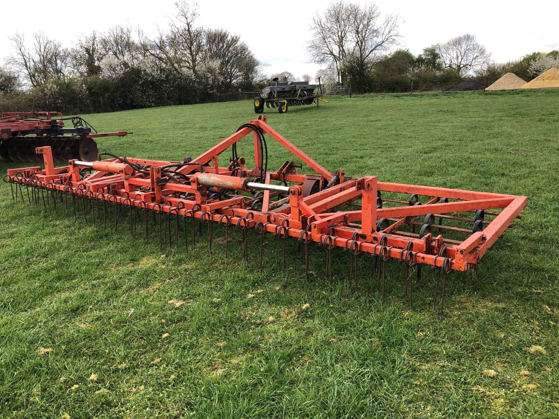 Springtine cultivator 6m hydraulic folding with following tines - Image 10 of 10