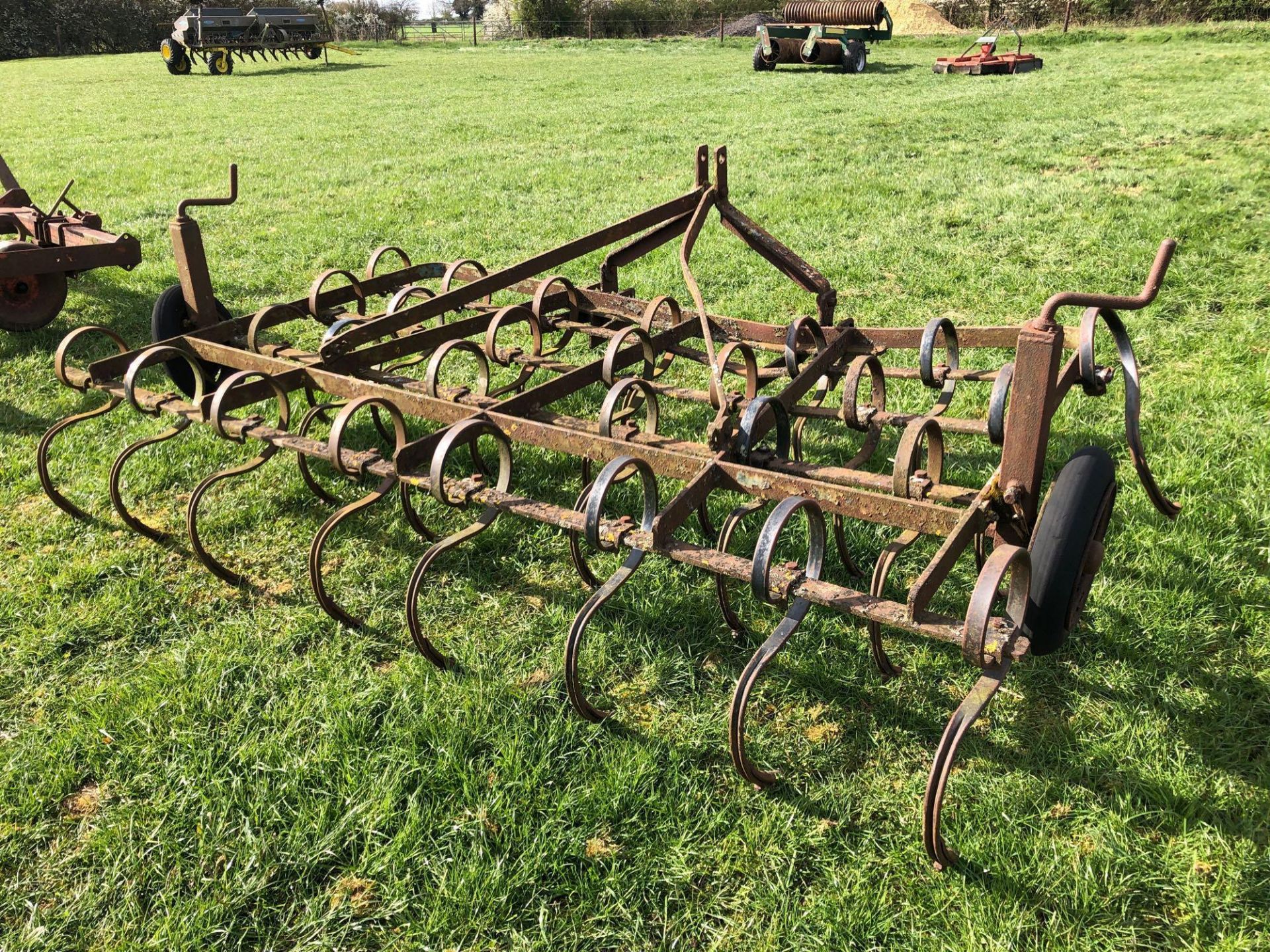 Springtine cultivator 8ft 6inch linkage mounted - Image 9 of 9