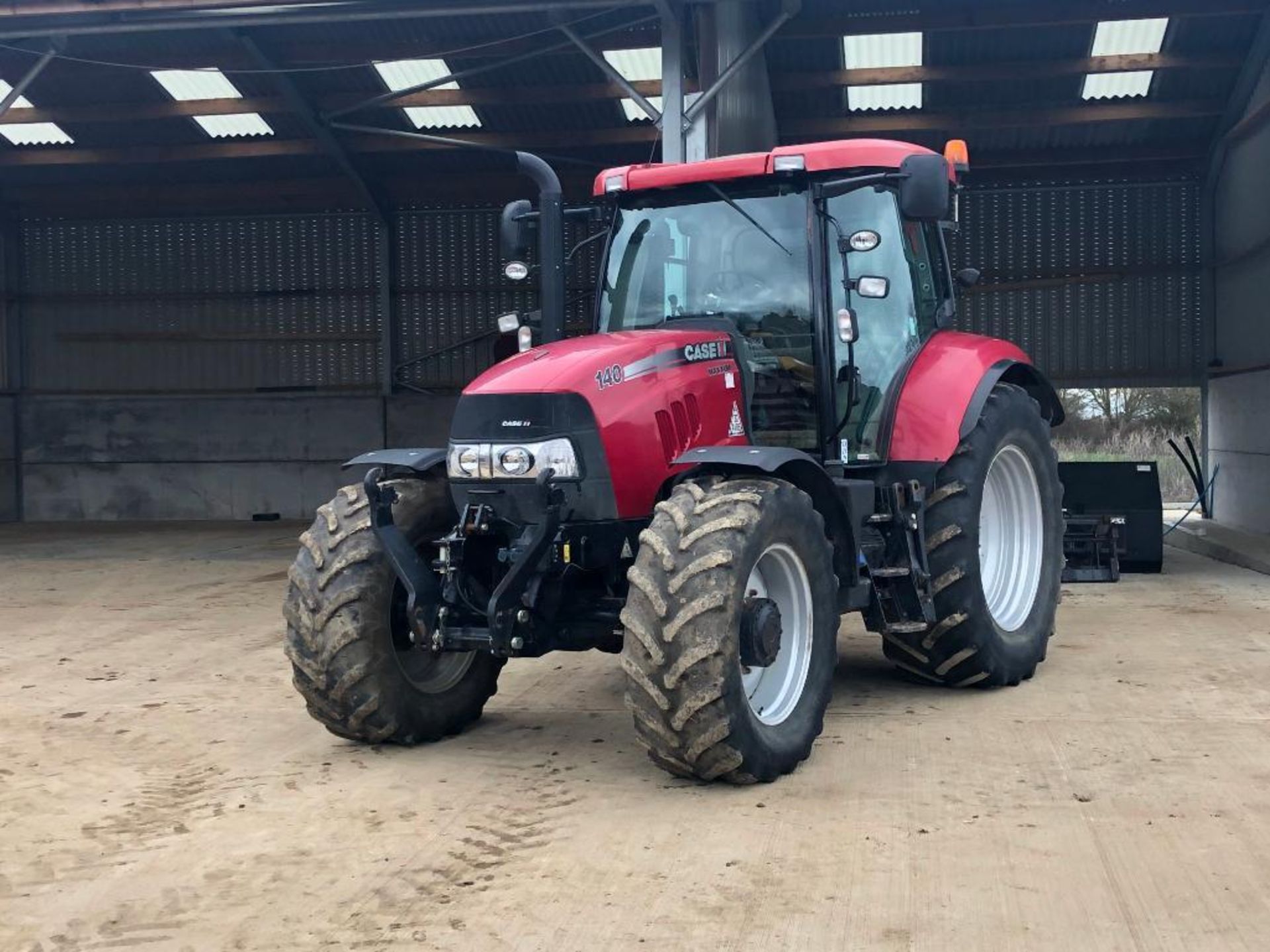 2013 Case Maxxum 140 50kph 4wd Powershift tractor with multicontroller joystick, front linkage, cab