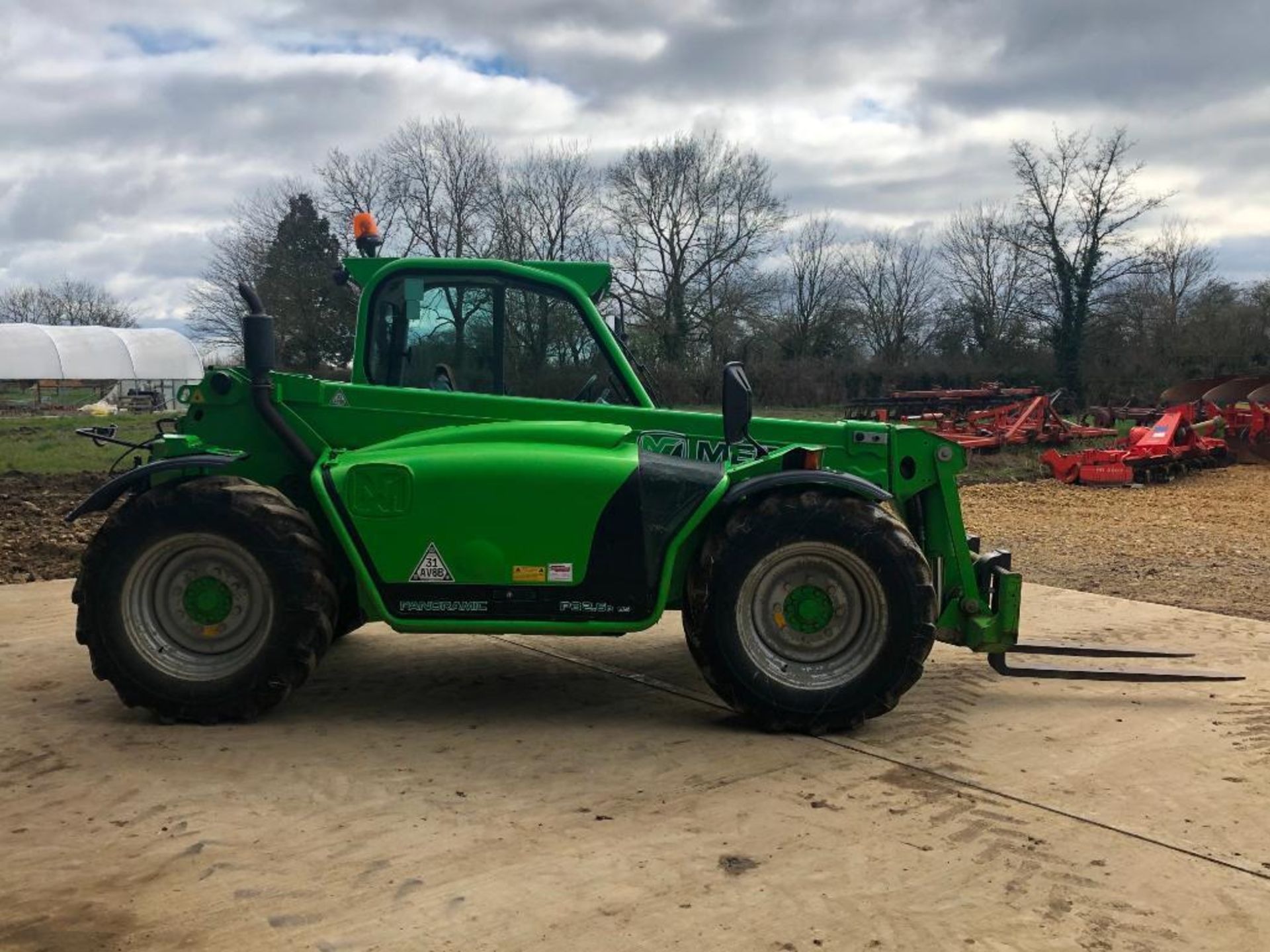 2008 Merlo Panoramic P32.6 Plus telescopic loader with pallet tines and pickup hitch on 405/70-24 wh - Image 3 of 19