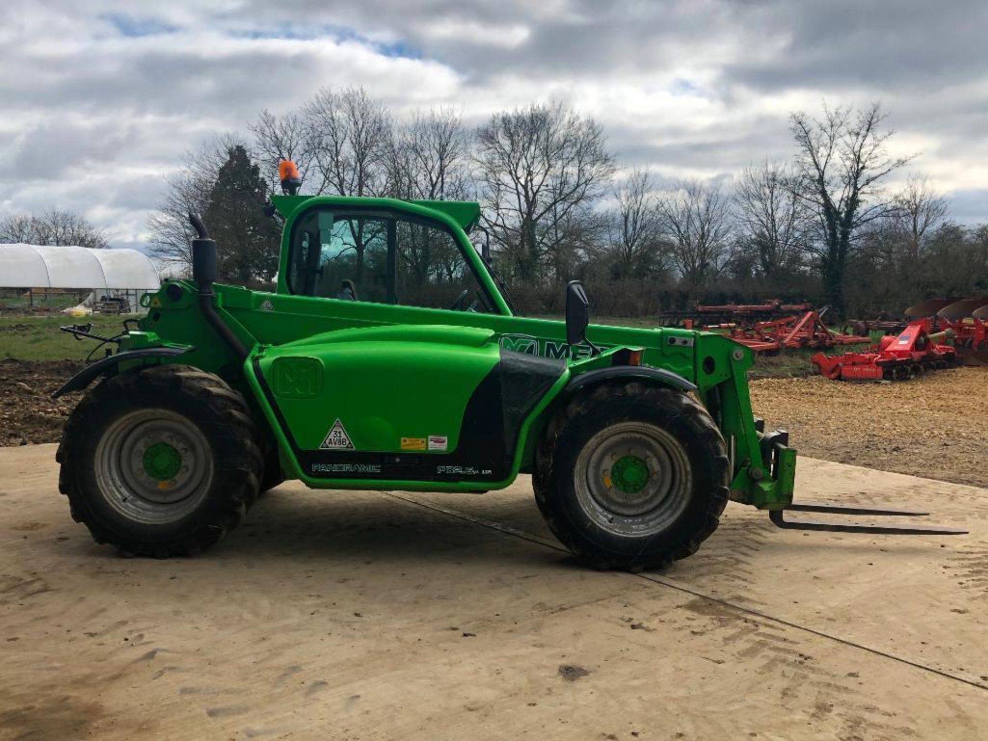 2008 Merlo Panoramic P32.6 Plus telescopic loader with pallet tines and pickup hitch on 405/70-24 wh - Image 4 of 19