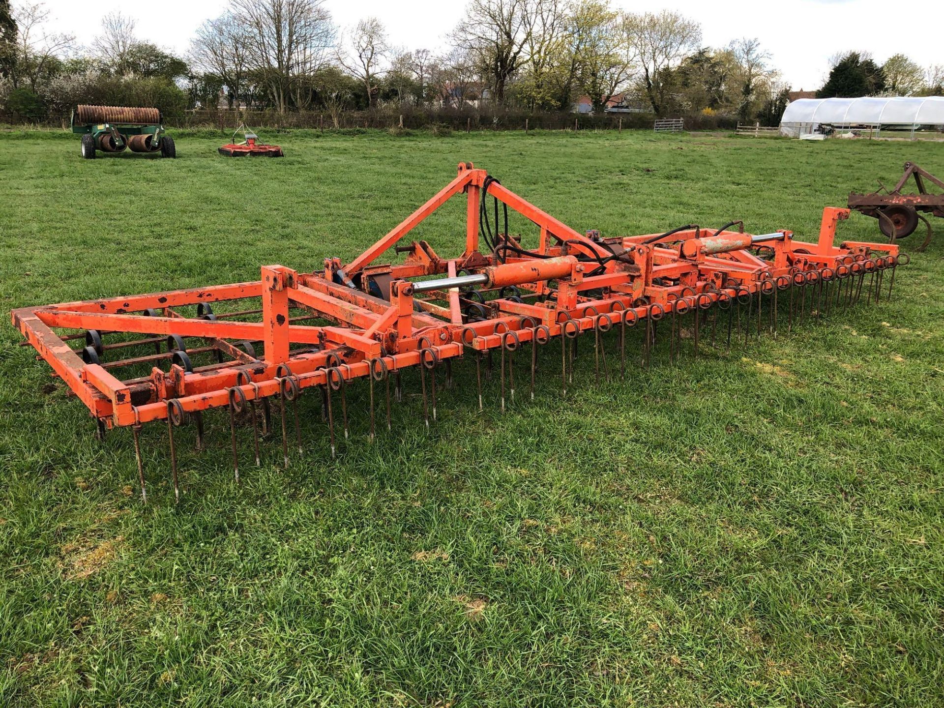 Springtine cultivator 6m hydraulic folding with following tines - Image 9 of 10