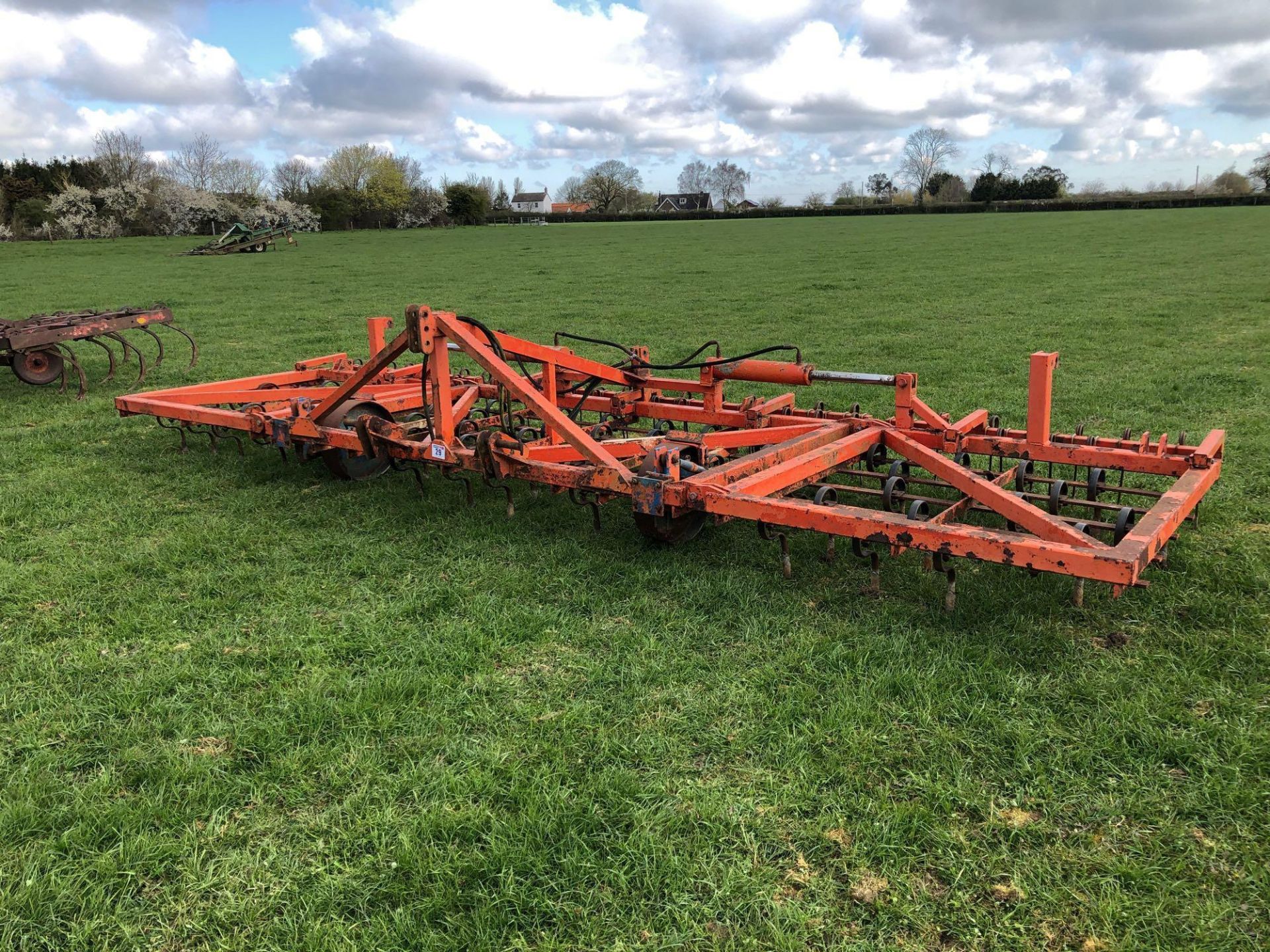 Springtine cultivator 6m hydraulic folding with following tines - Image 8 of 10