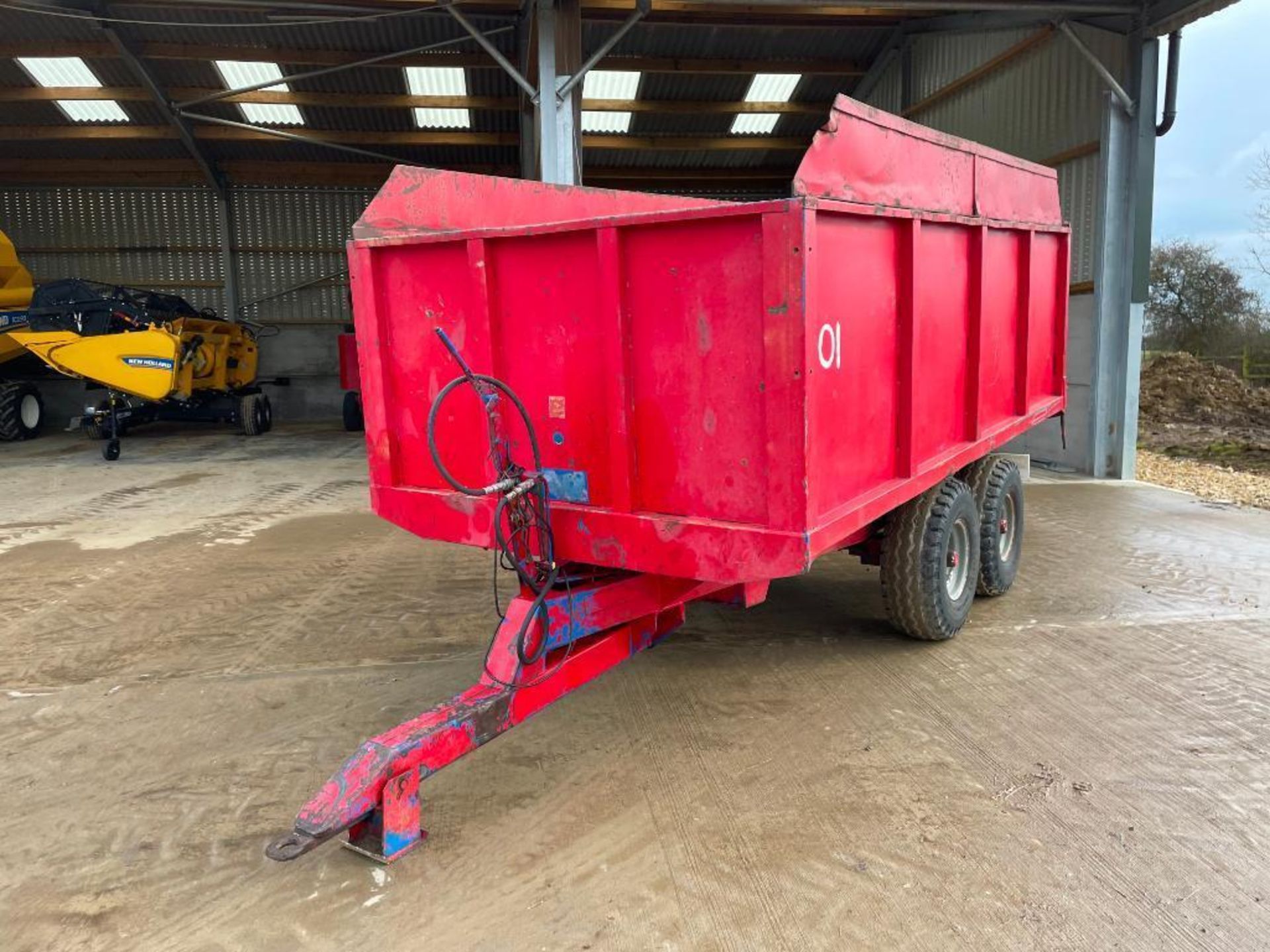 1978 AS Marston 9t twin axle hydraulic tipping grain trailer with manual tailgate and grain chute. S - Image 4 of 15